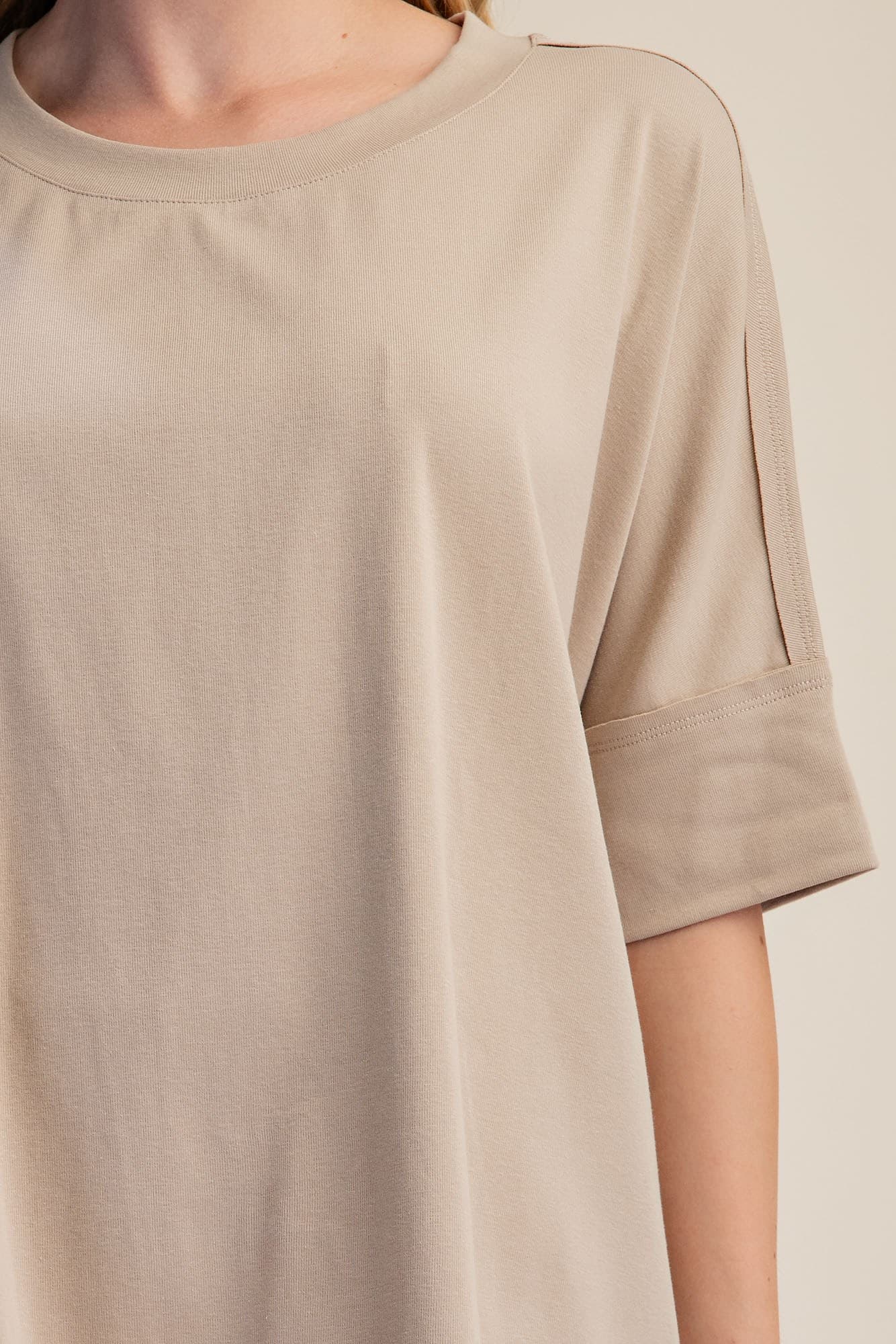T8200 - TAUPE