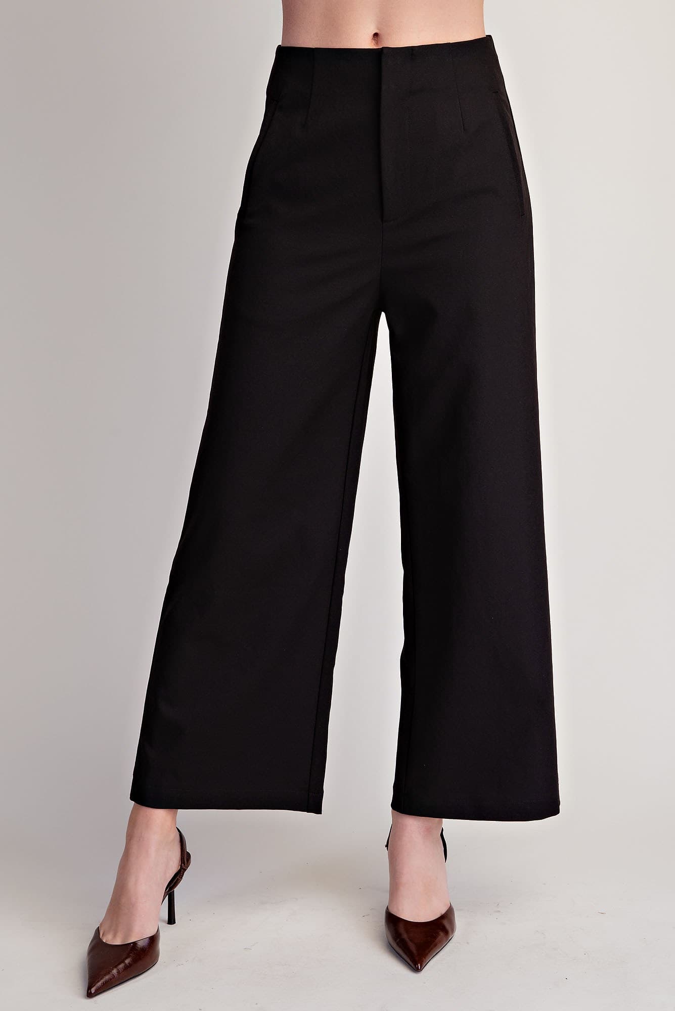 P8242 - BLACK