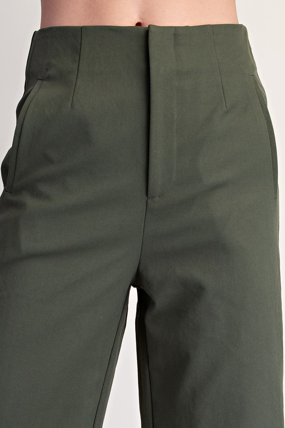 P8242 - OLIVE