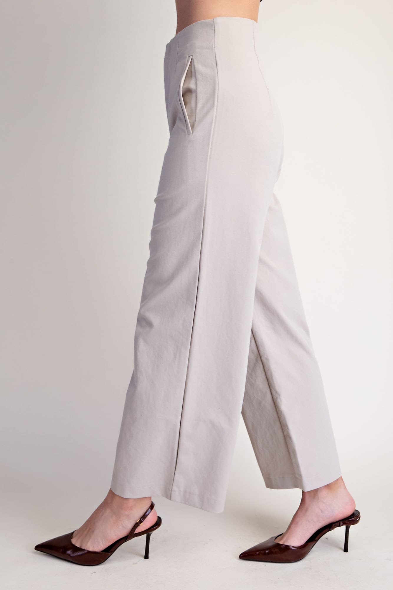 P8242 - BEIGE