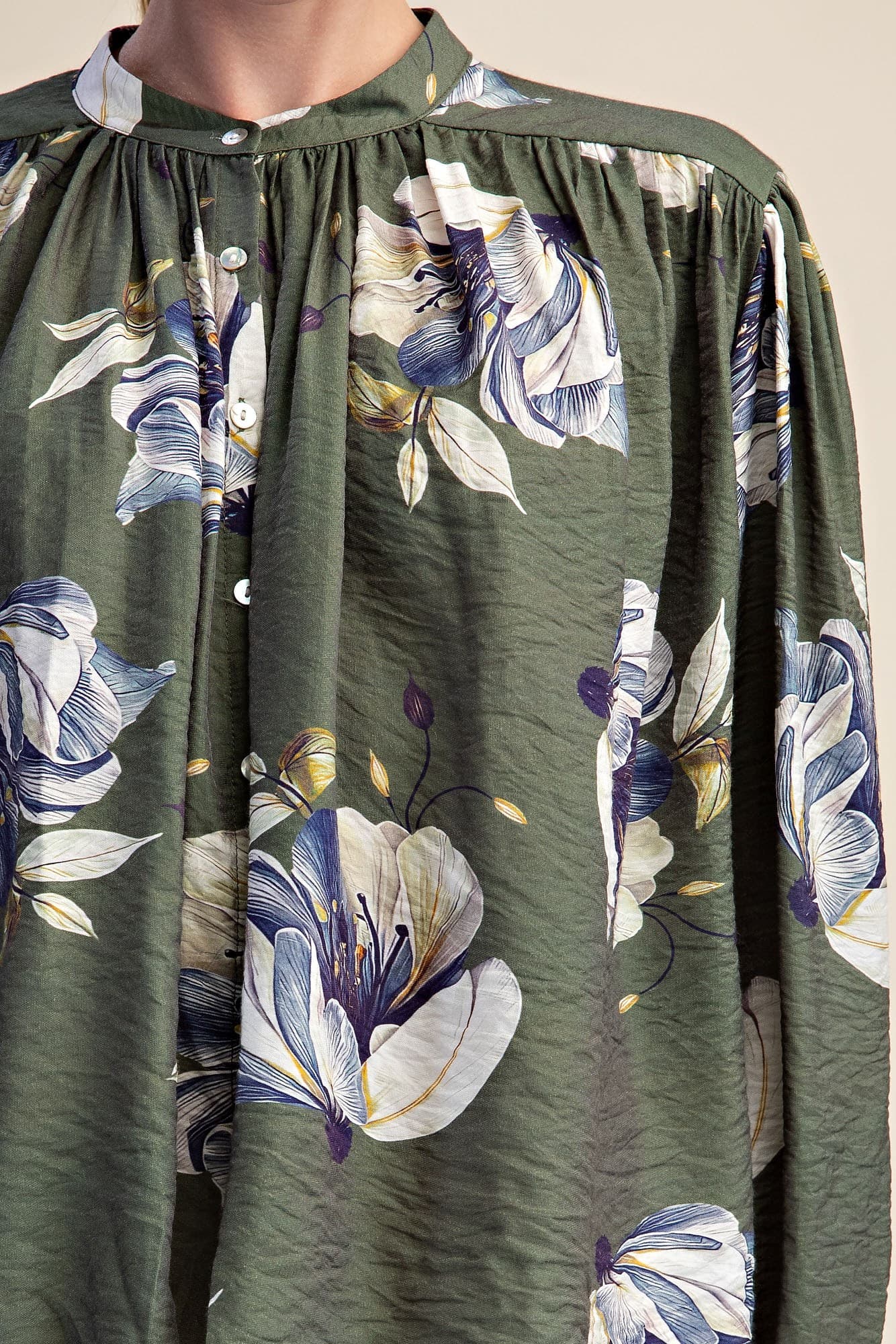 T8236 - OLIVE