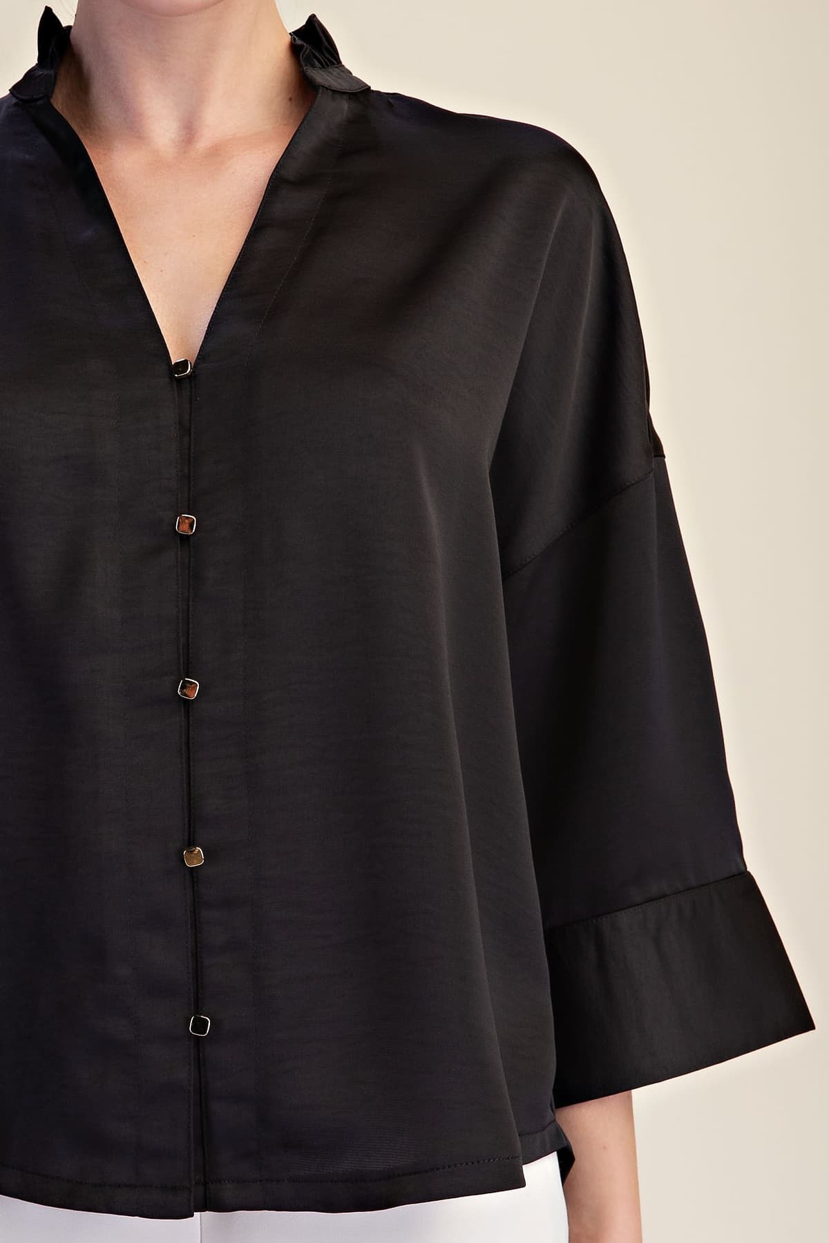 T8275 - BLACK