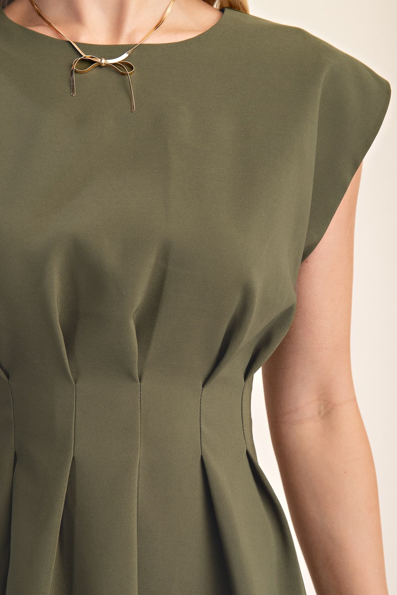 D8268 - OLIVE
