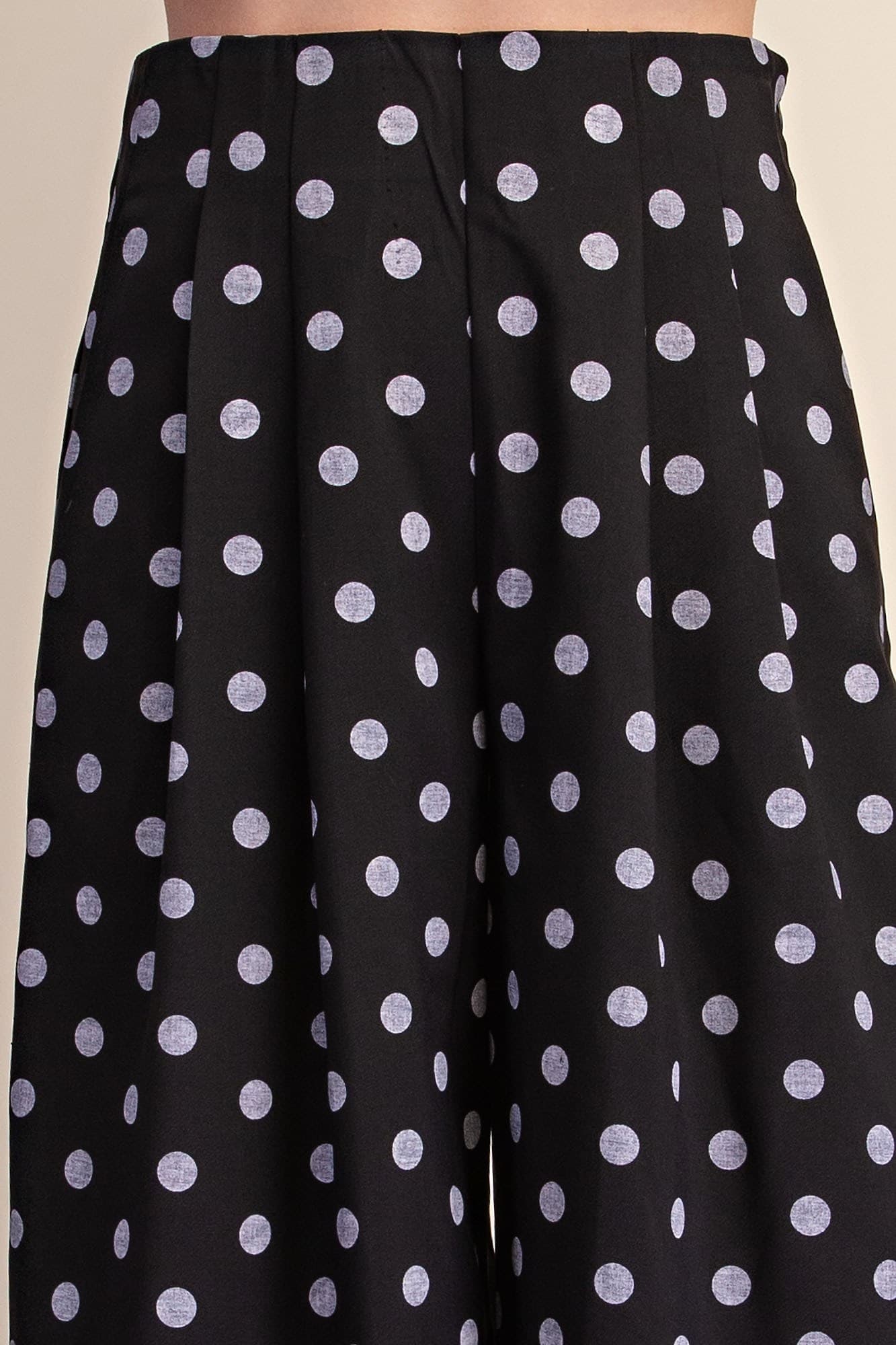 P9278 - BLACK/CREAM