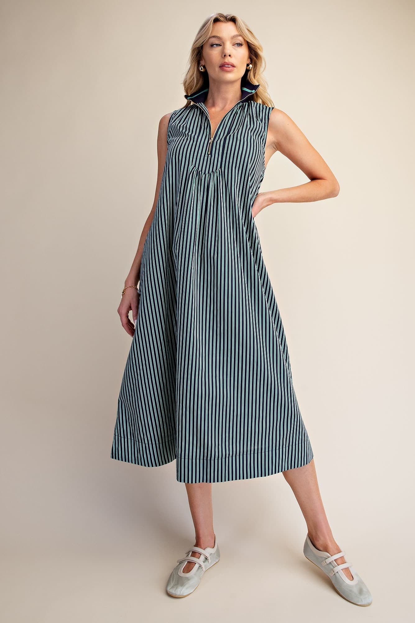 D8211 - NAVY