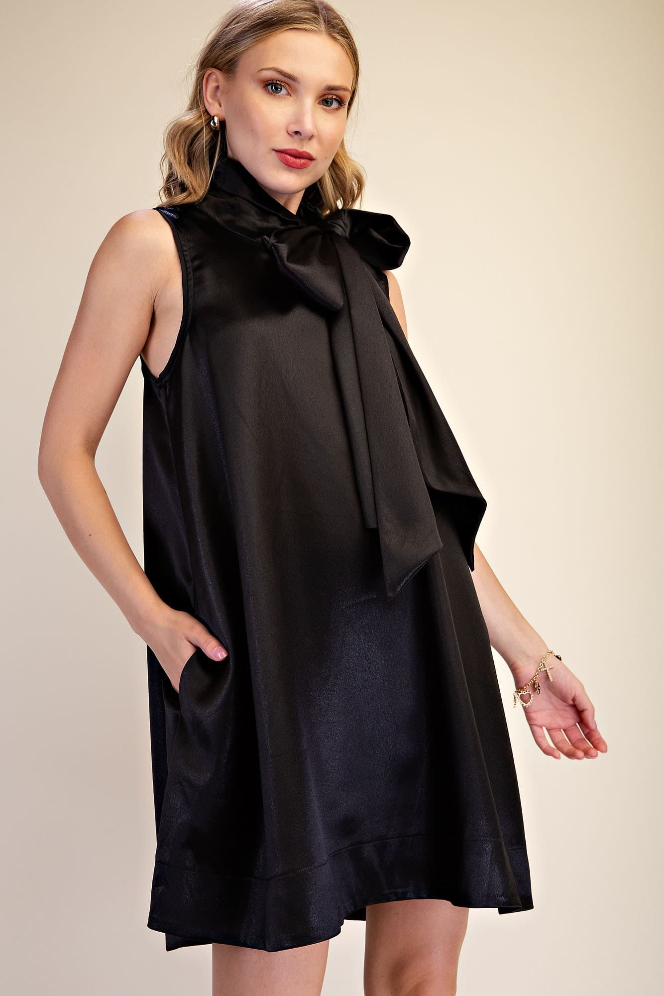 D9201 - BLACK