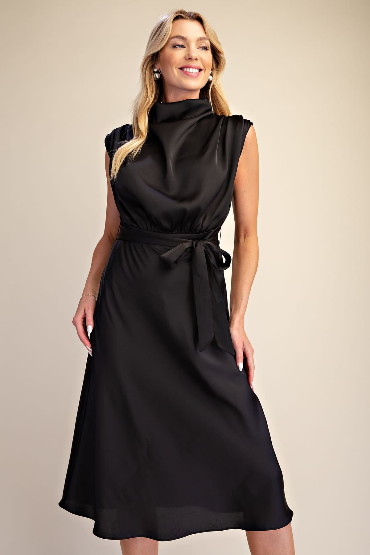 D8269 - BLACK