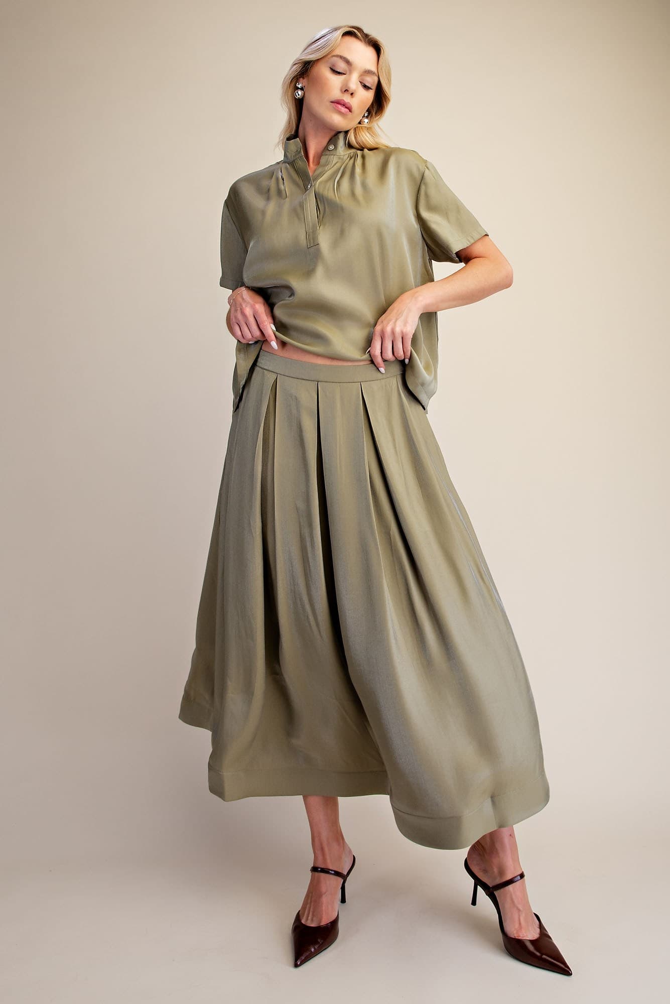 S8249 - OLIVE