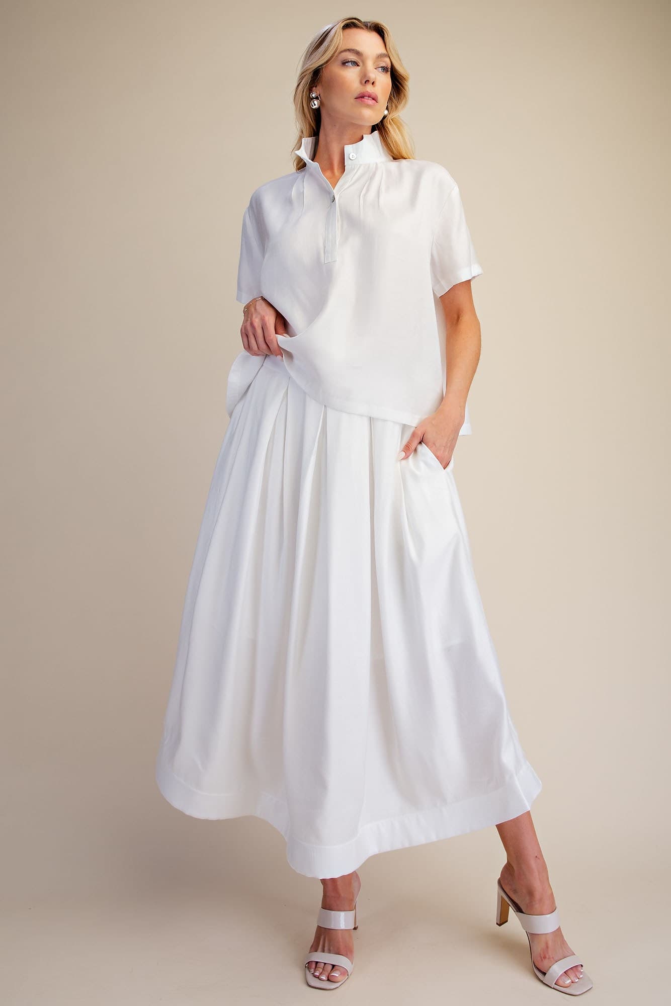S8249 - WHITE
