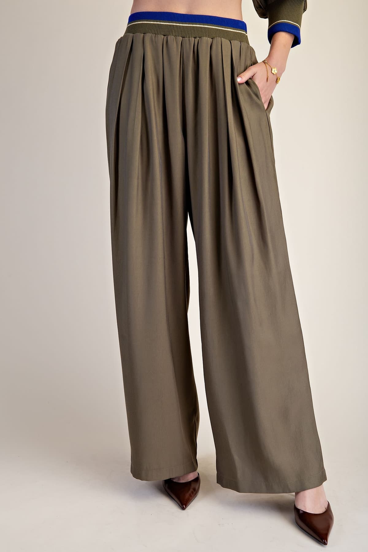 P8262 - OLIVE