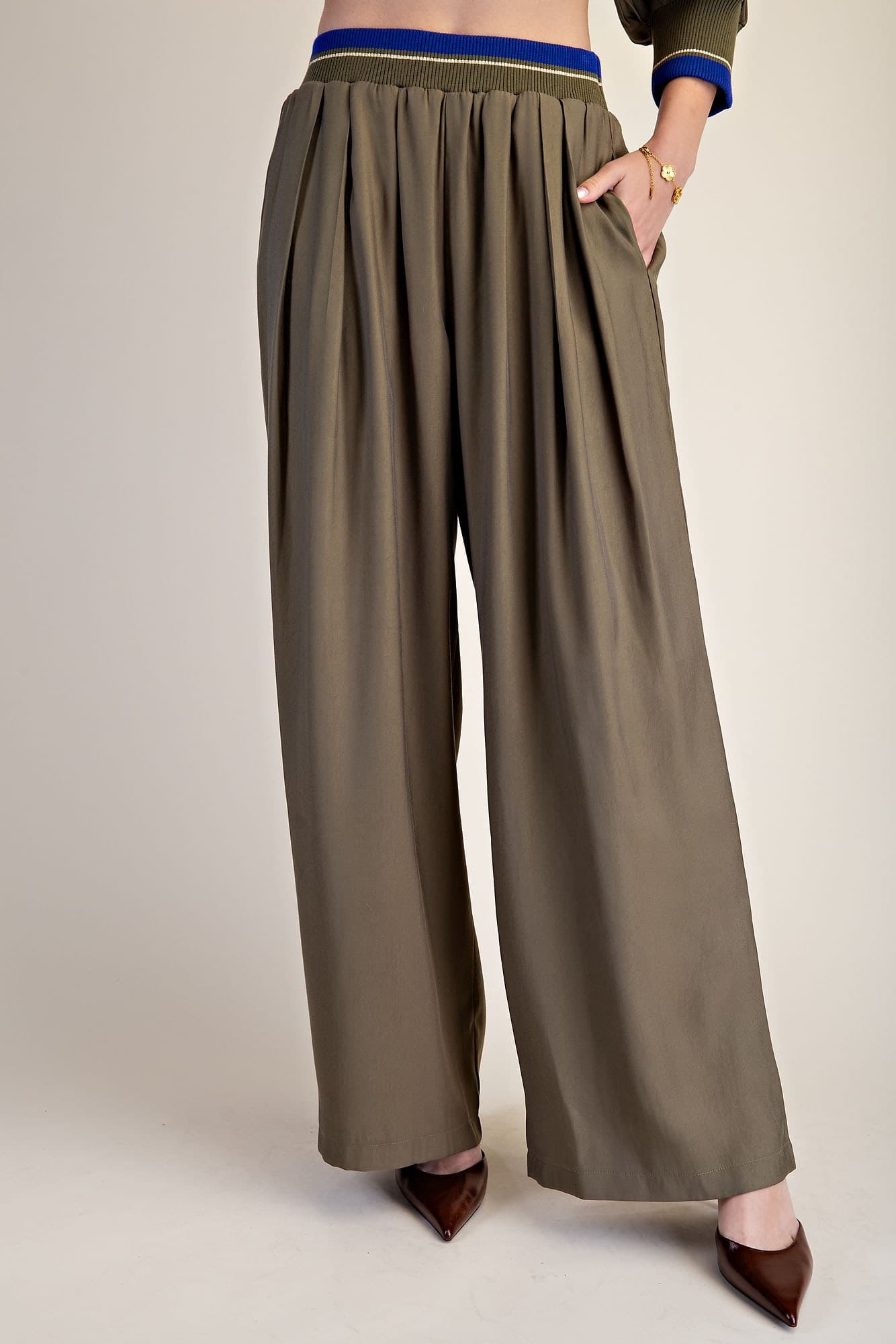 P8262 - OLIVE