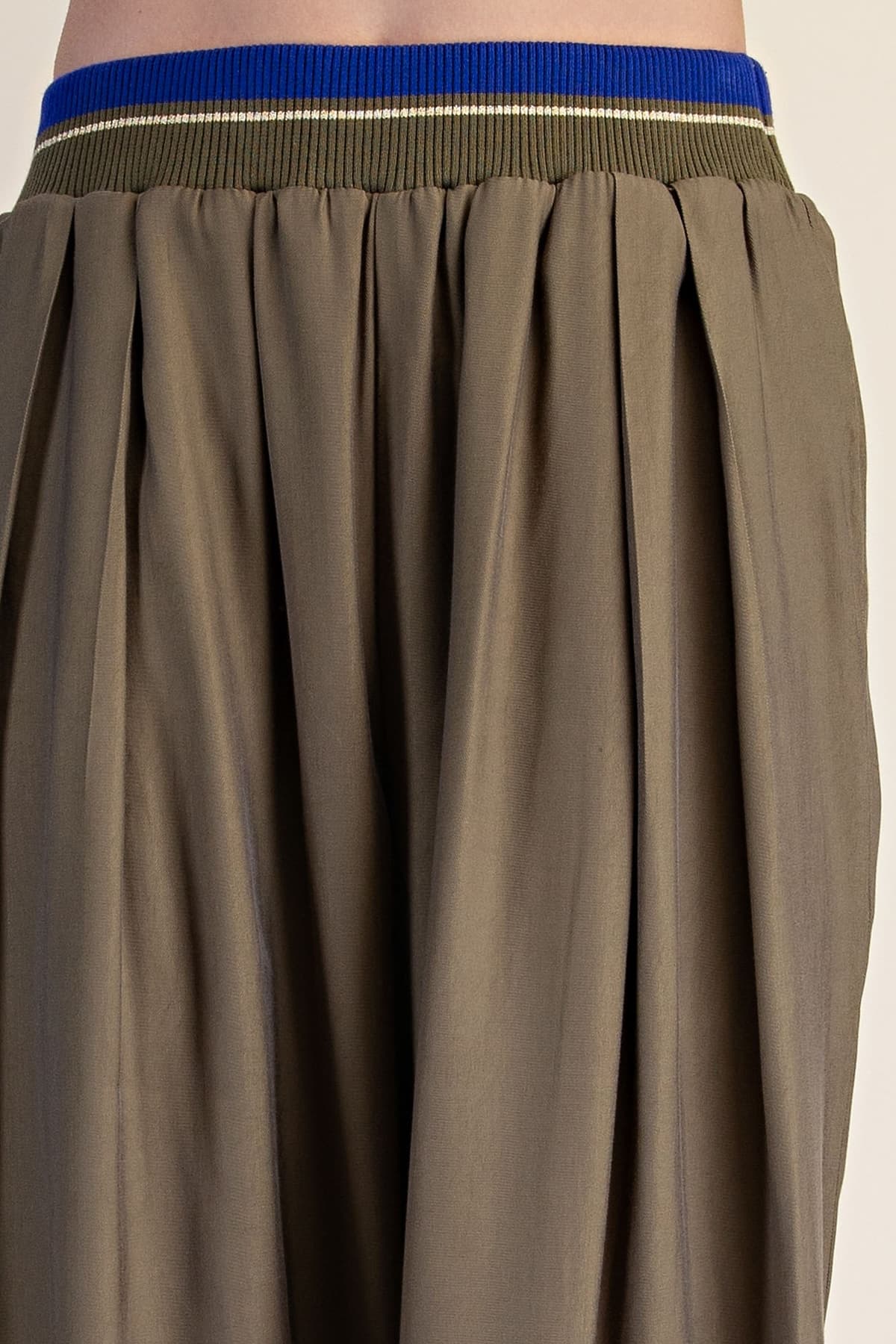 P8262 - OLIVE