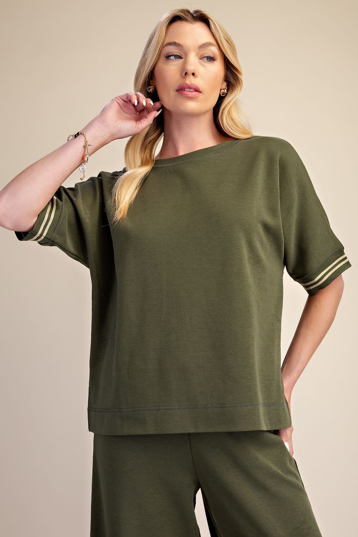 T8217 - OLIVE