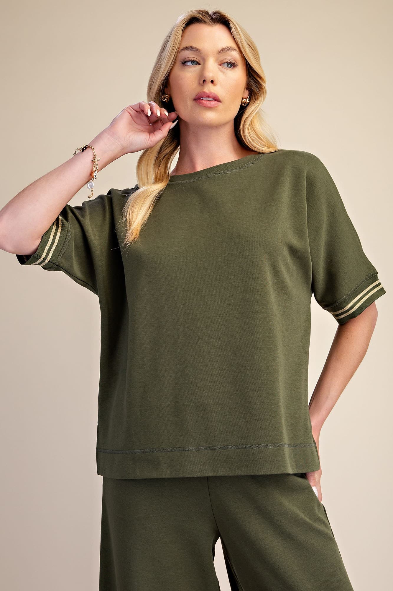 T8217 - OLIVE