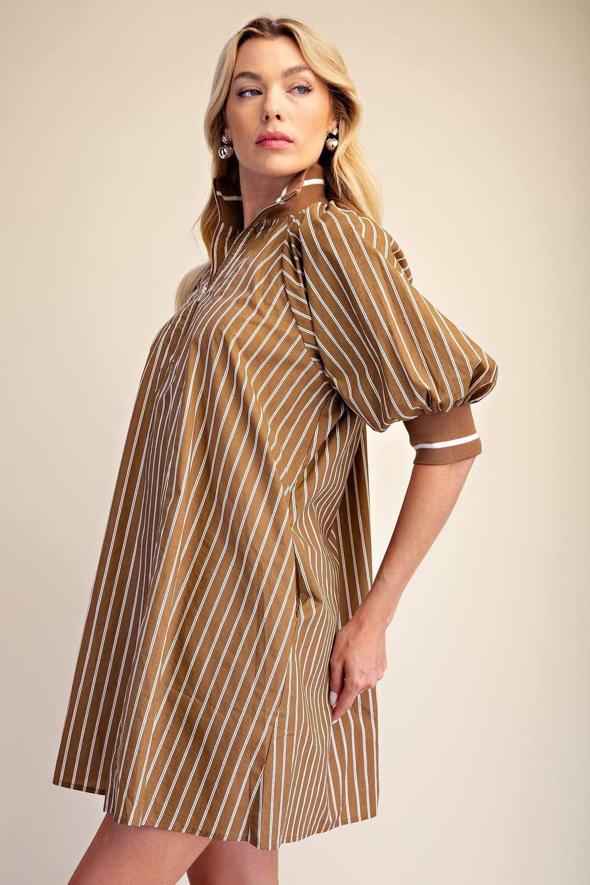 D8263 - TAUPE