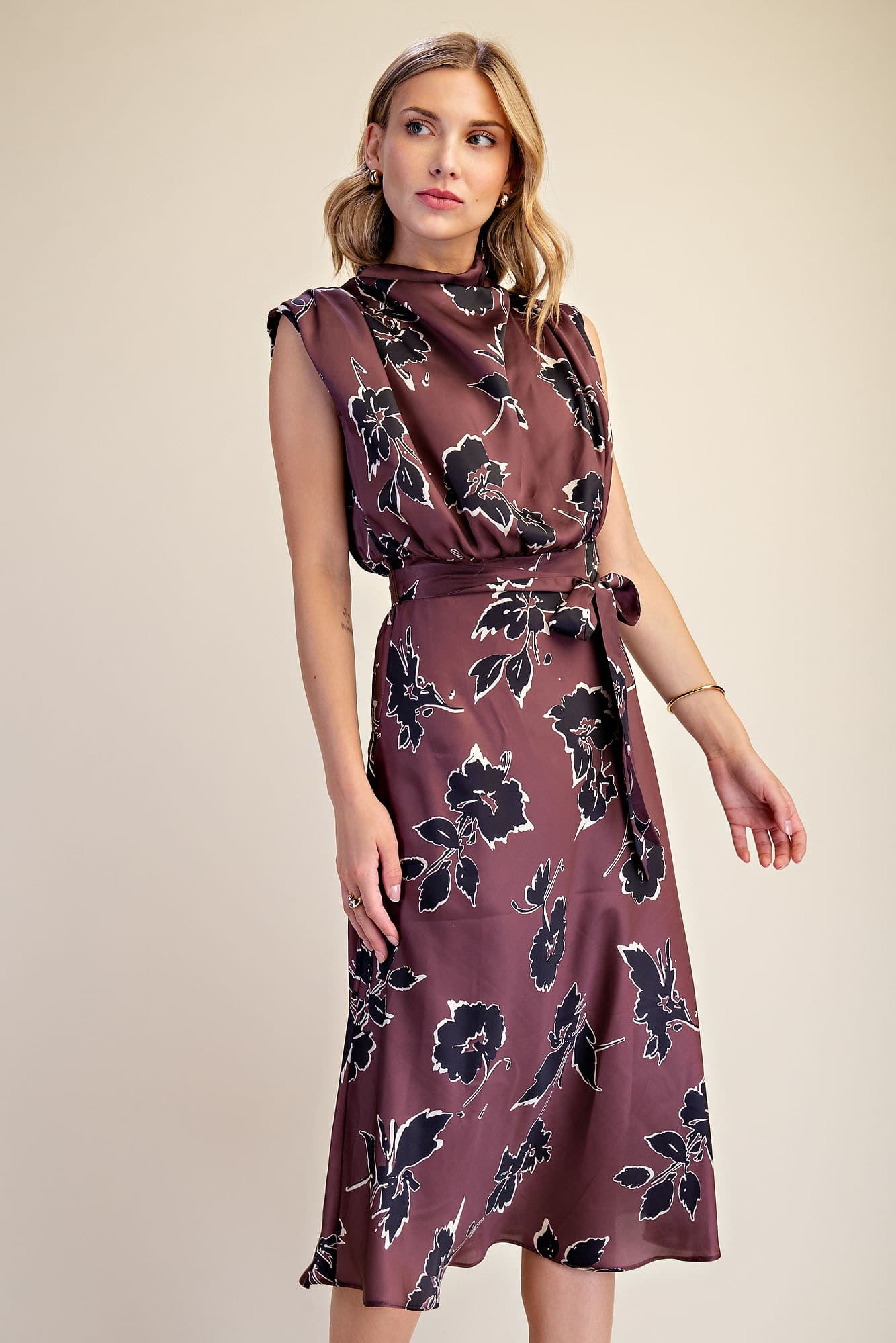 D8318 - BROWN