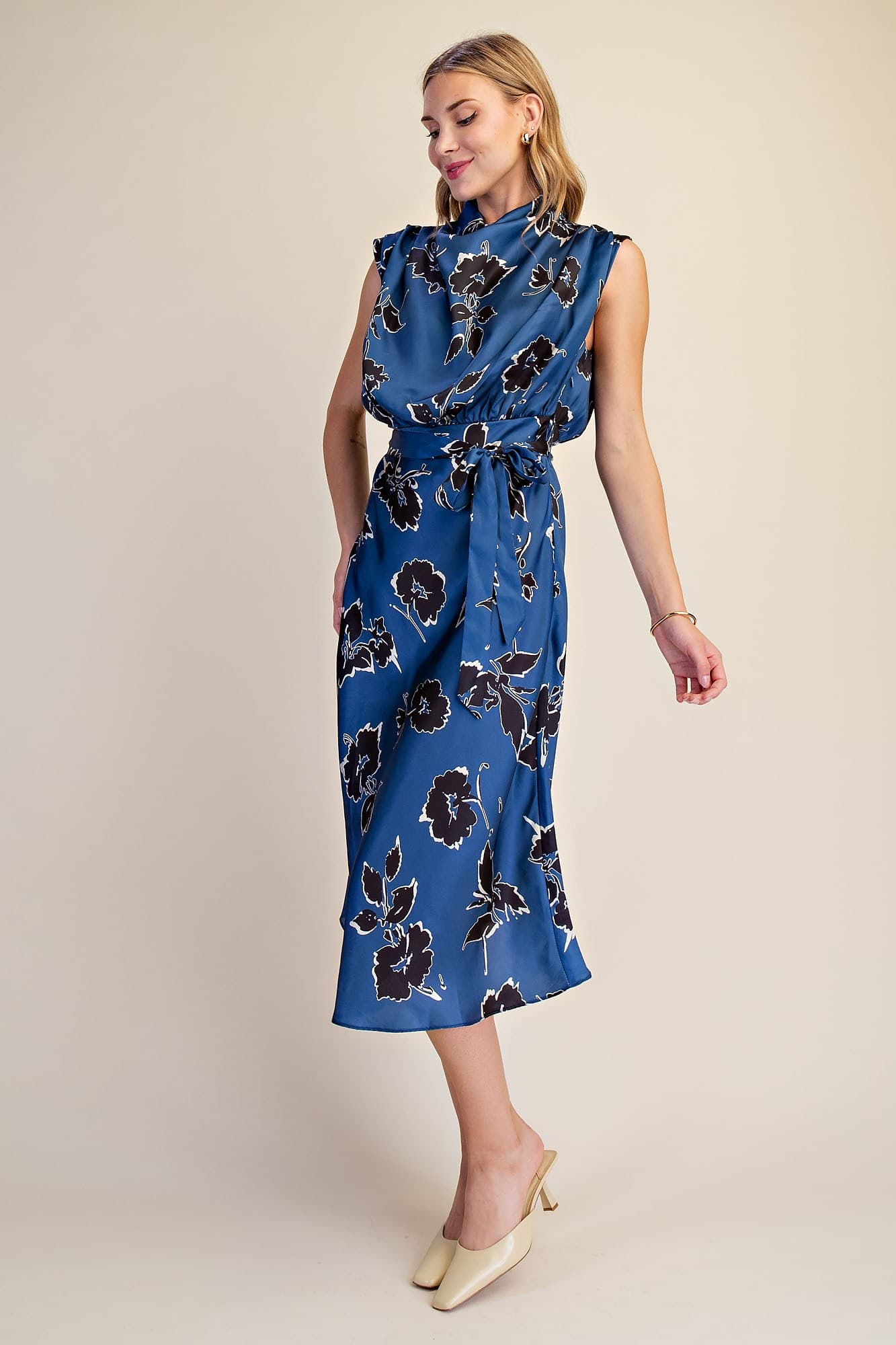 D8318 - NAVY