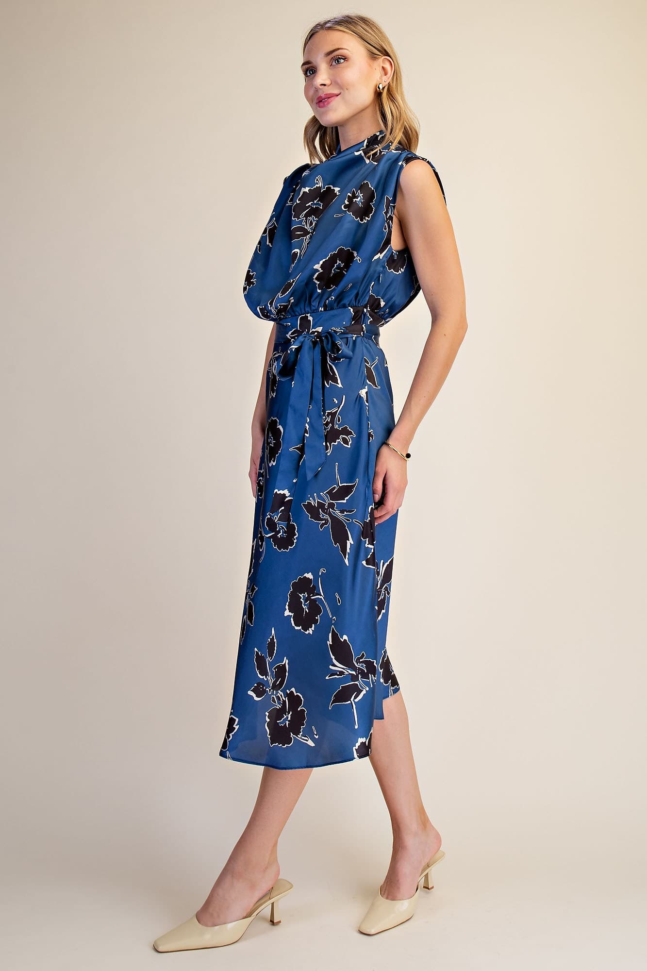 D8318 - NAVY