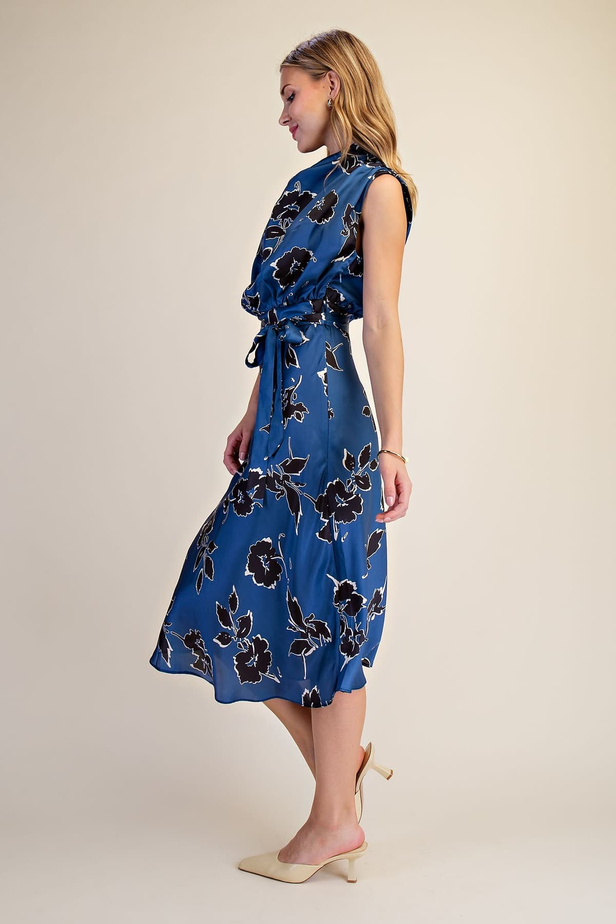 D8318 - NAVY
