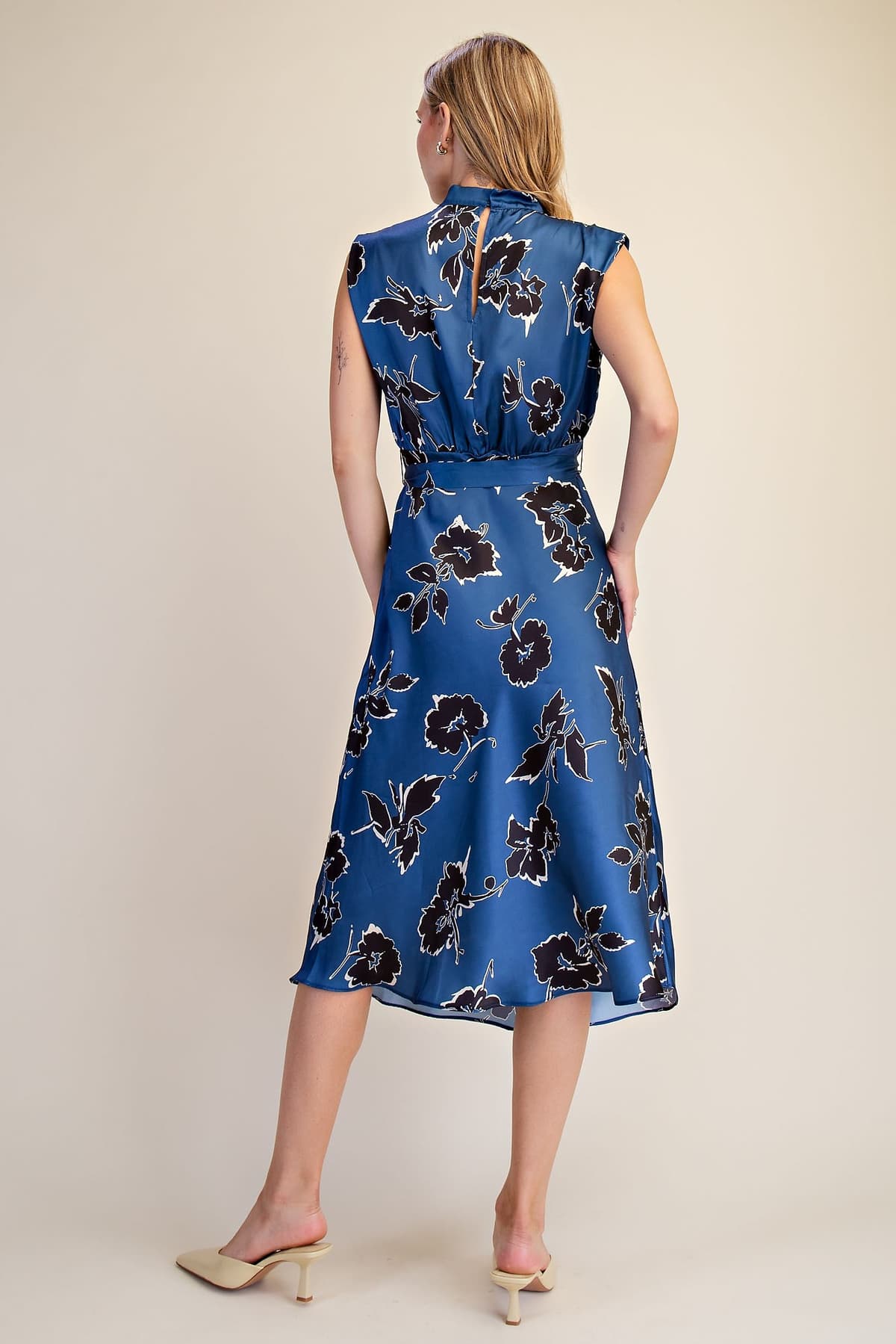 D8318 - NAVY