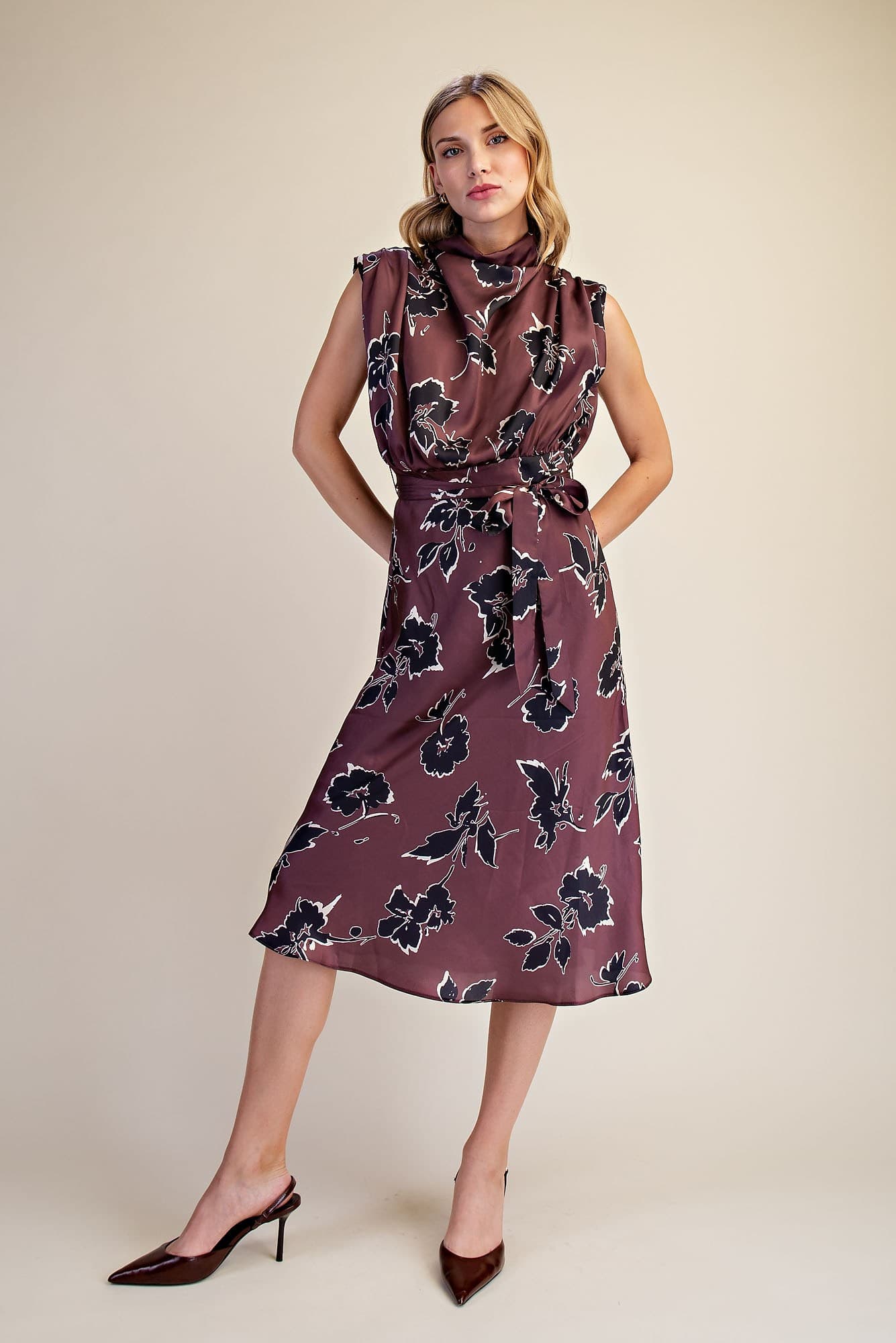 D8318 - BROWN