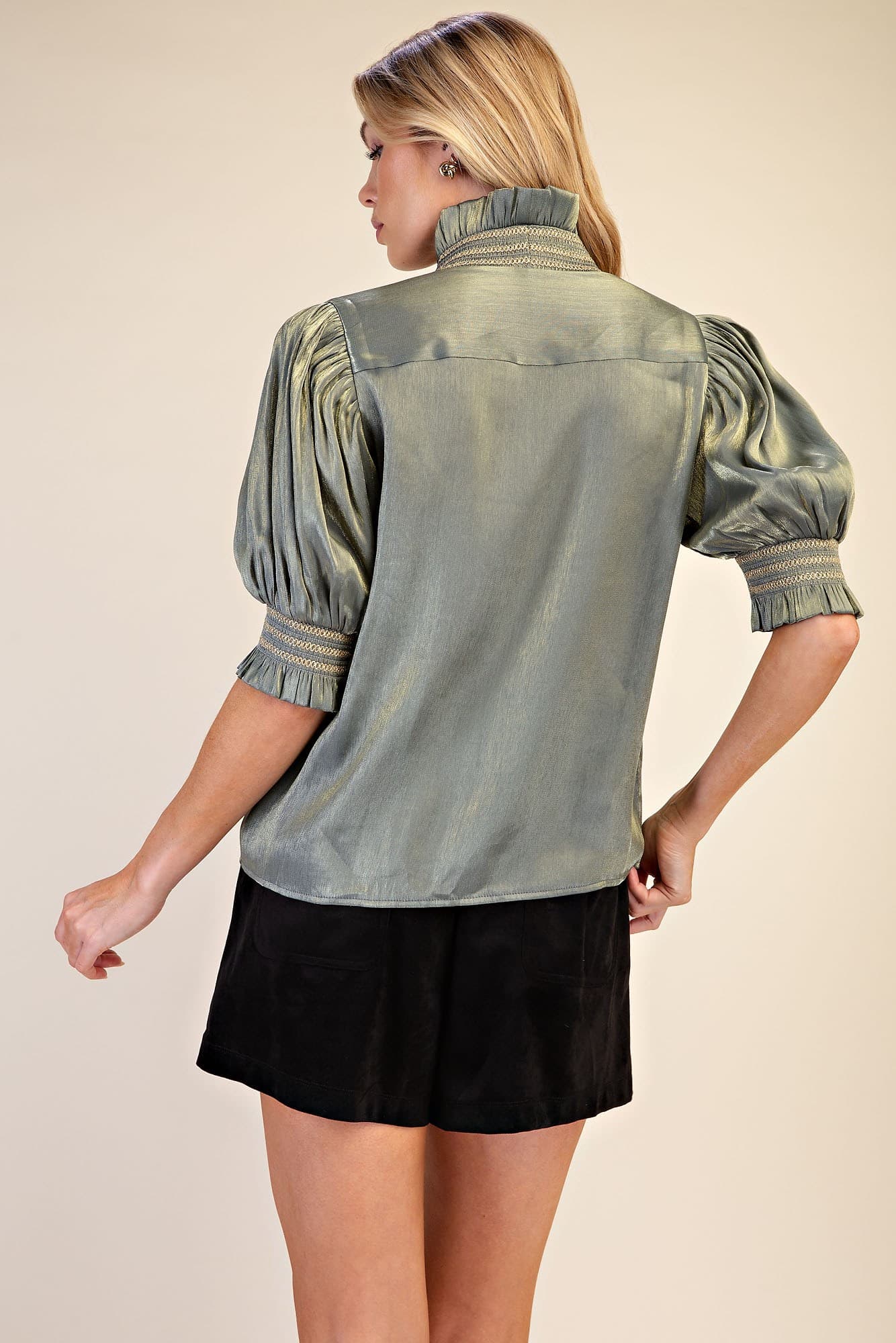 T8320 - OLIVE