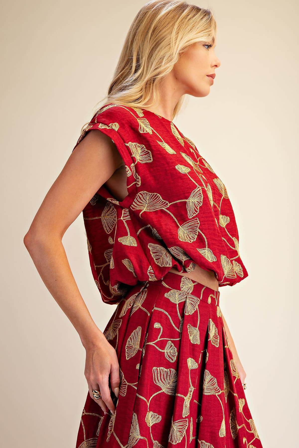T8276 - BURGUNDY