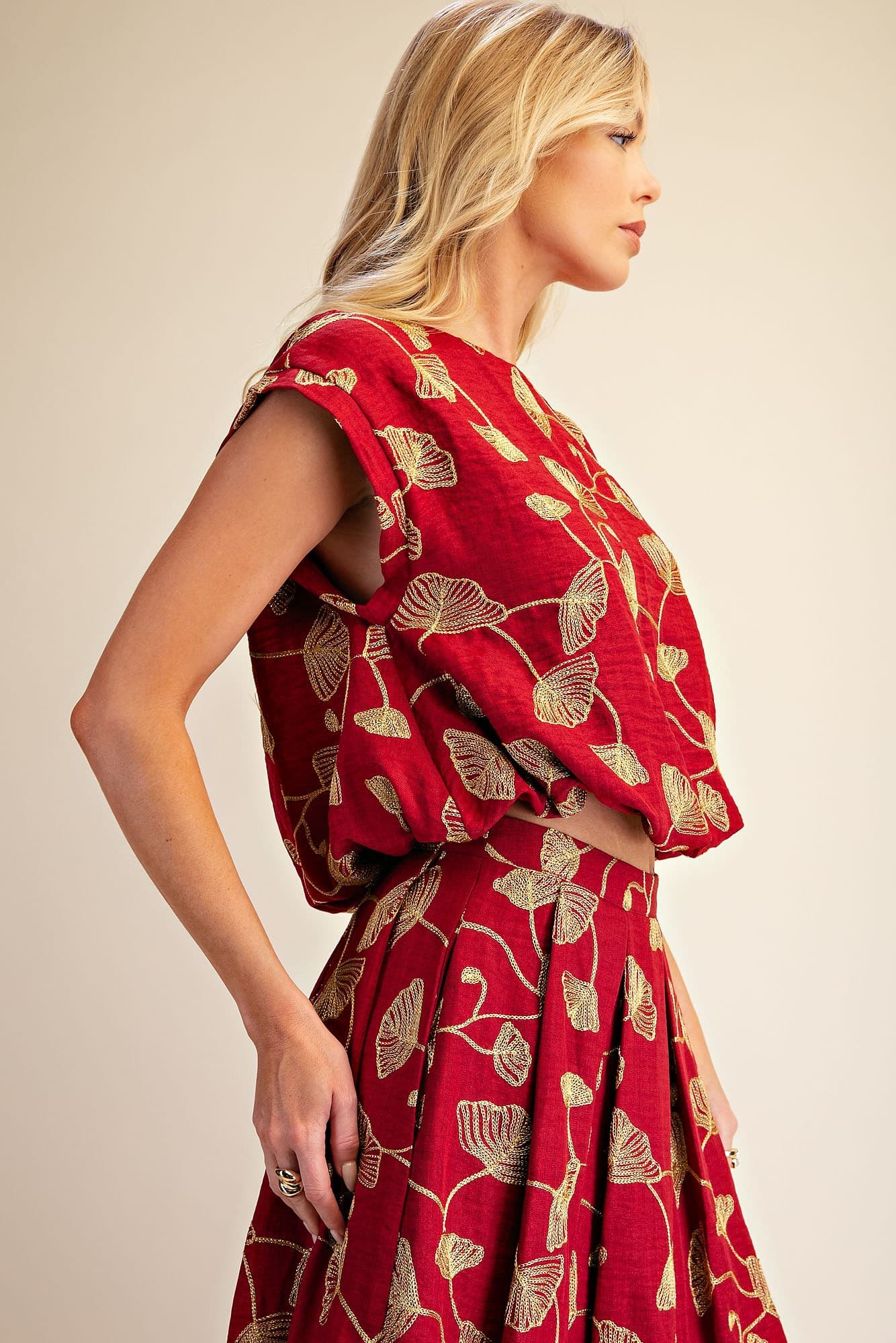 T8276 - BURGUNDY