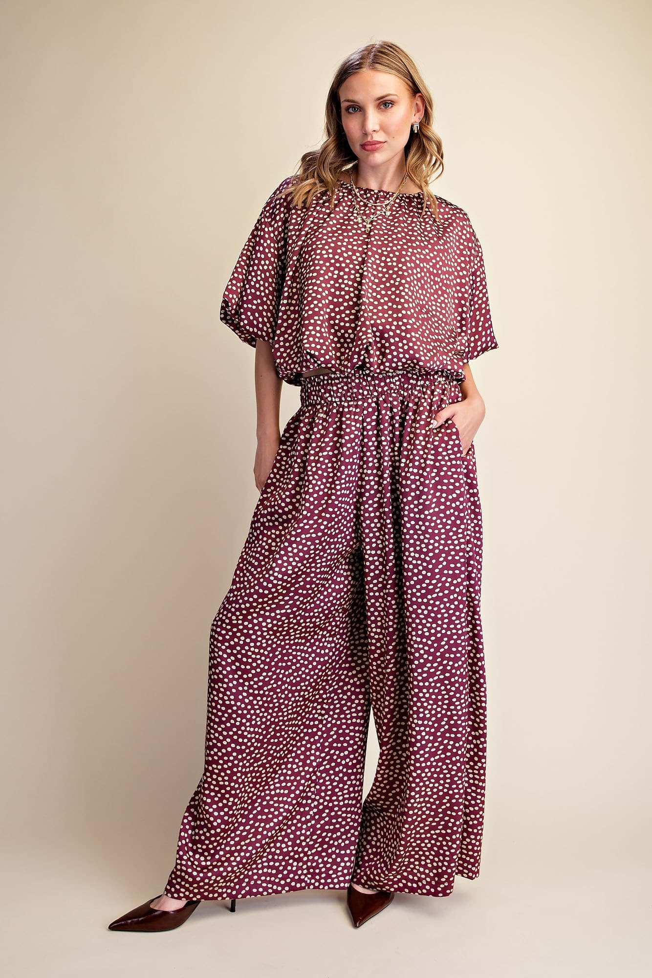 P8342 - BURGUNDY