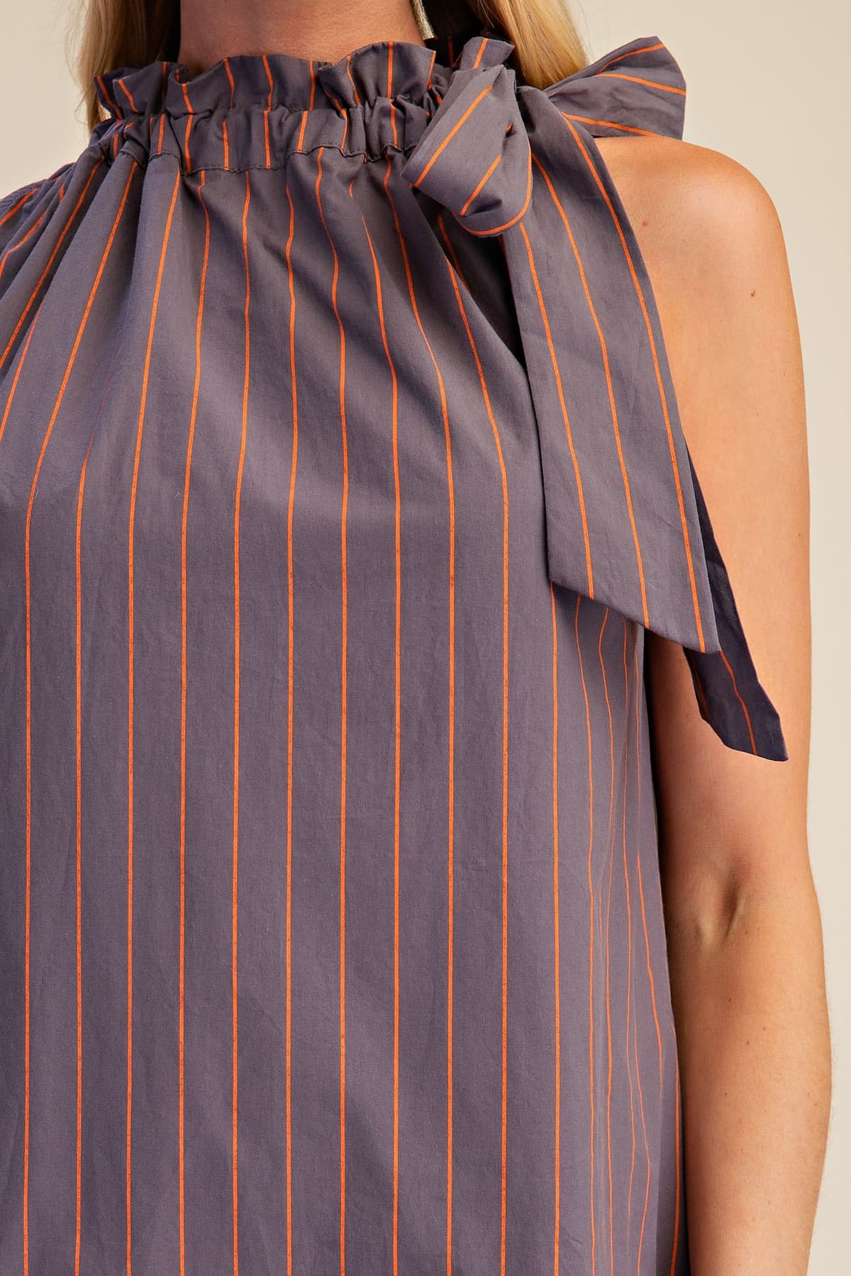 D8288 - CHARCOAL/ORANGE