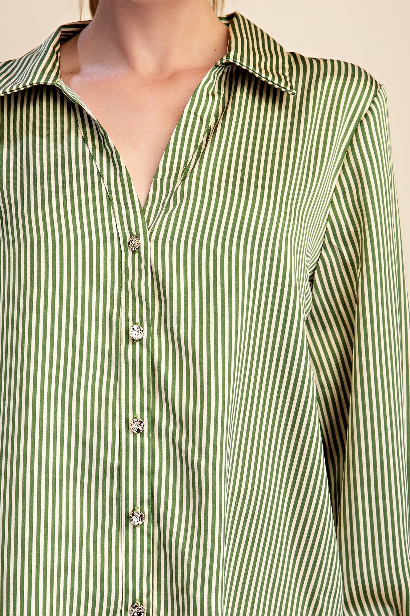 T8367 - GREEN