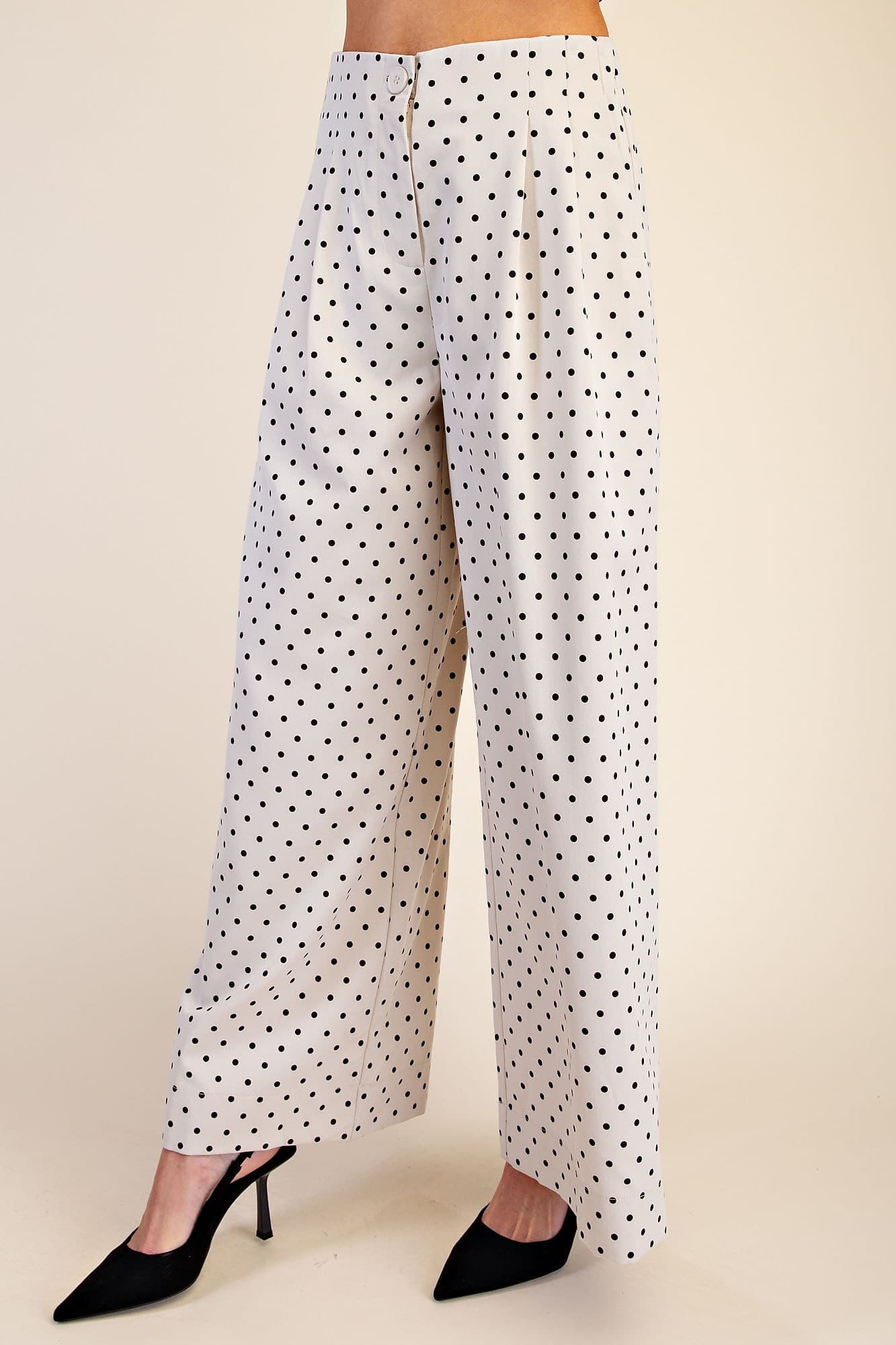 P8337 - IVORY