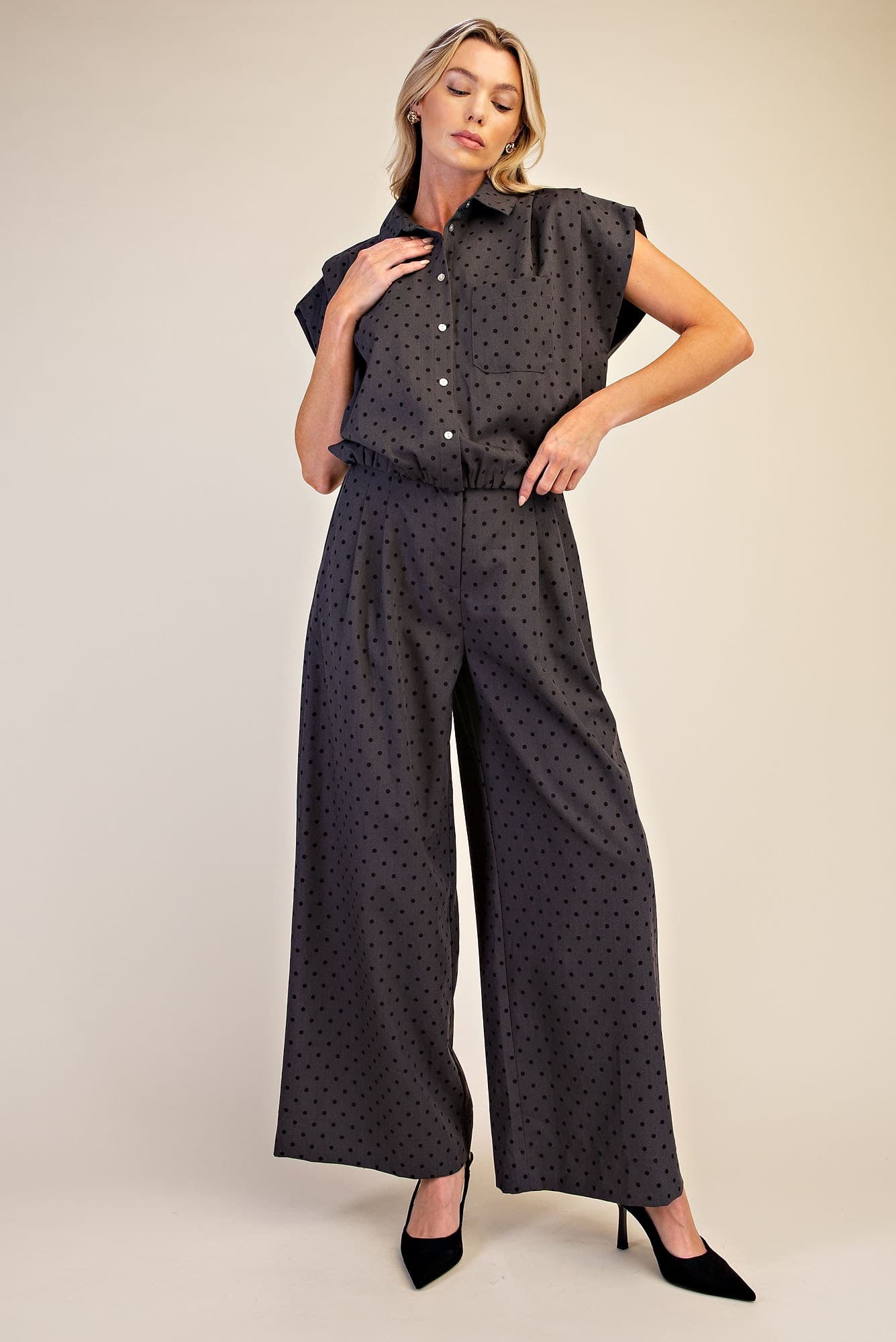 P8337 - CHARCOAL