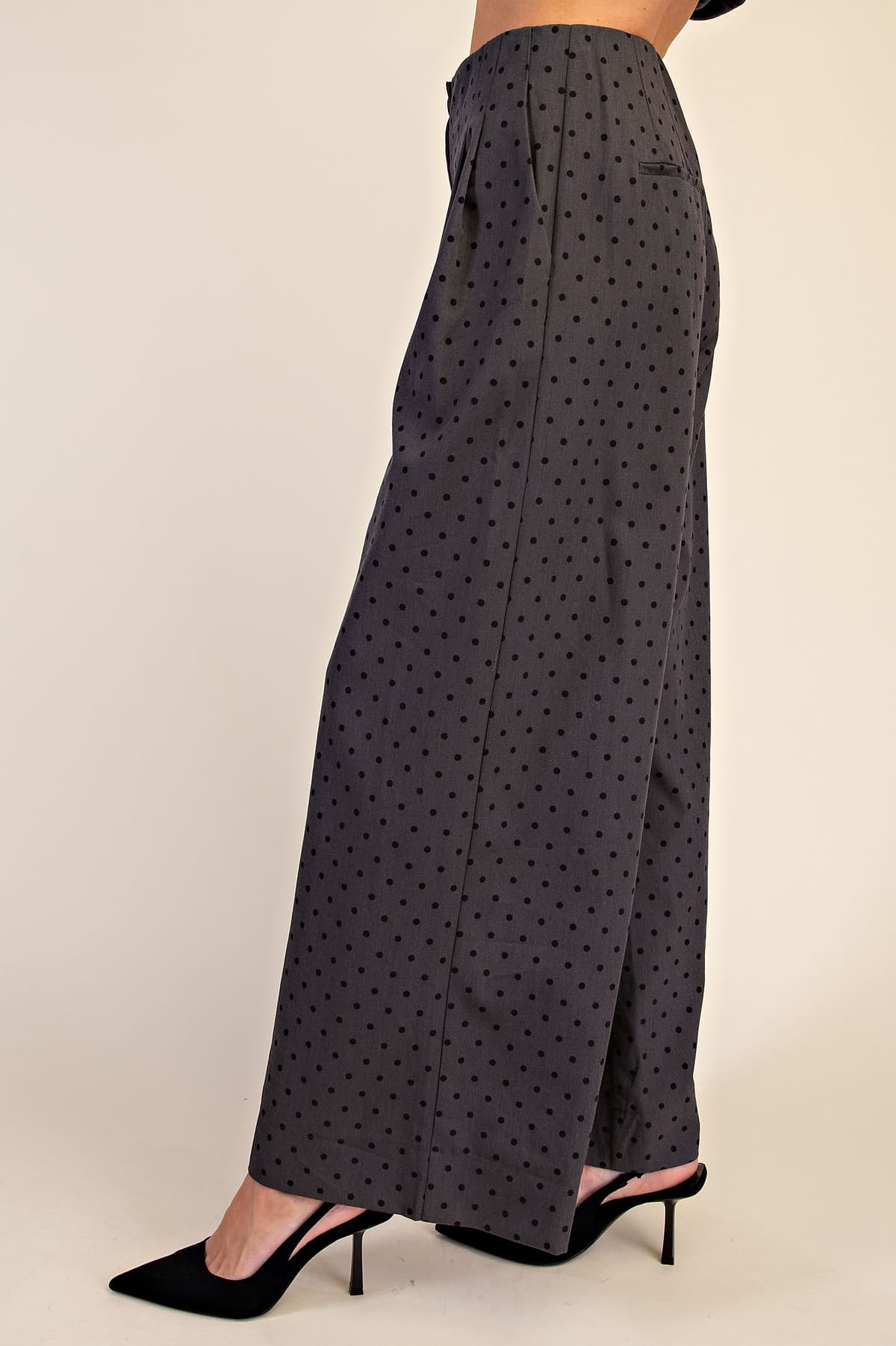 P8337 - CHARCOAL