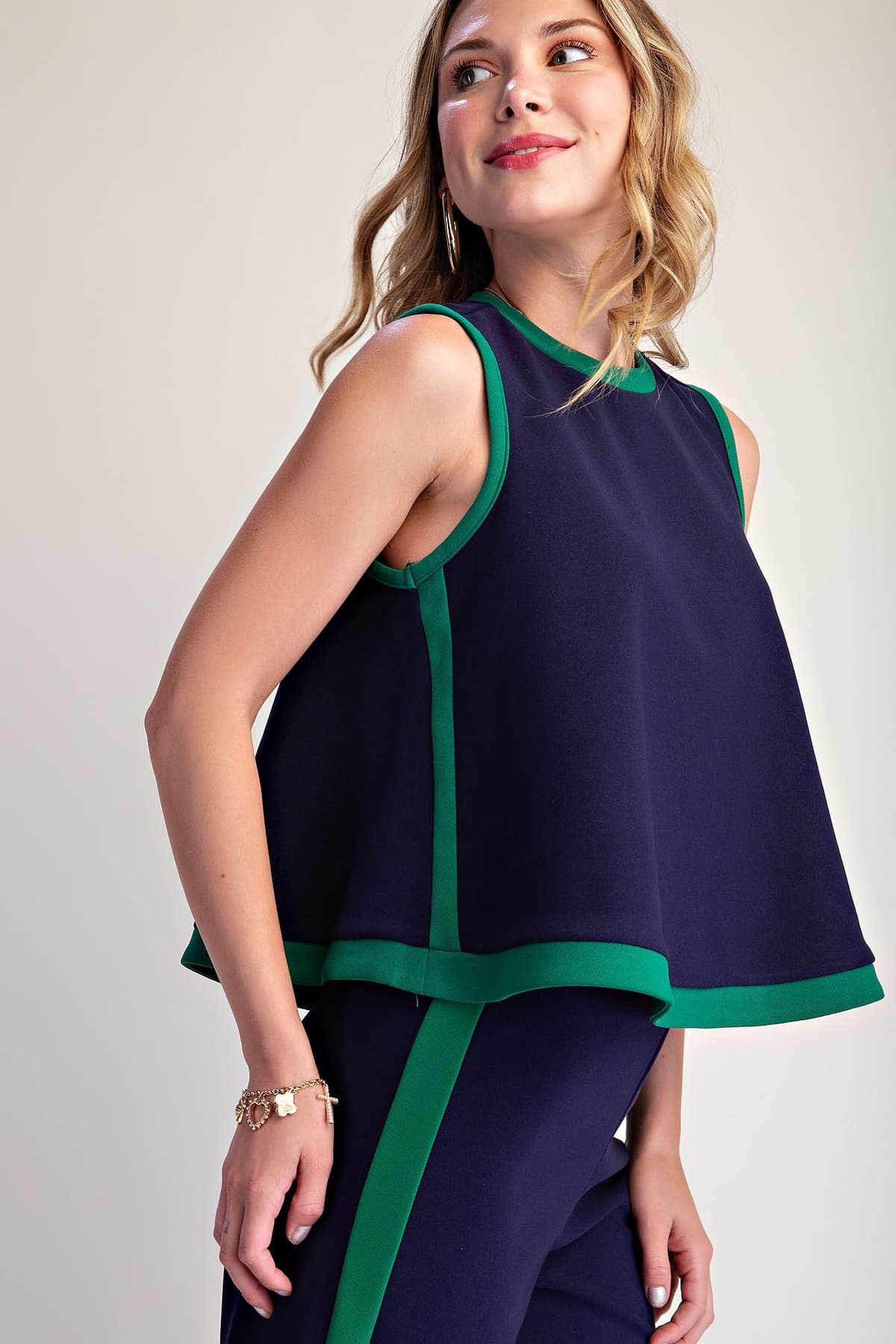 T8316 - NAVY