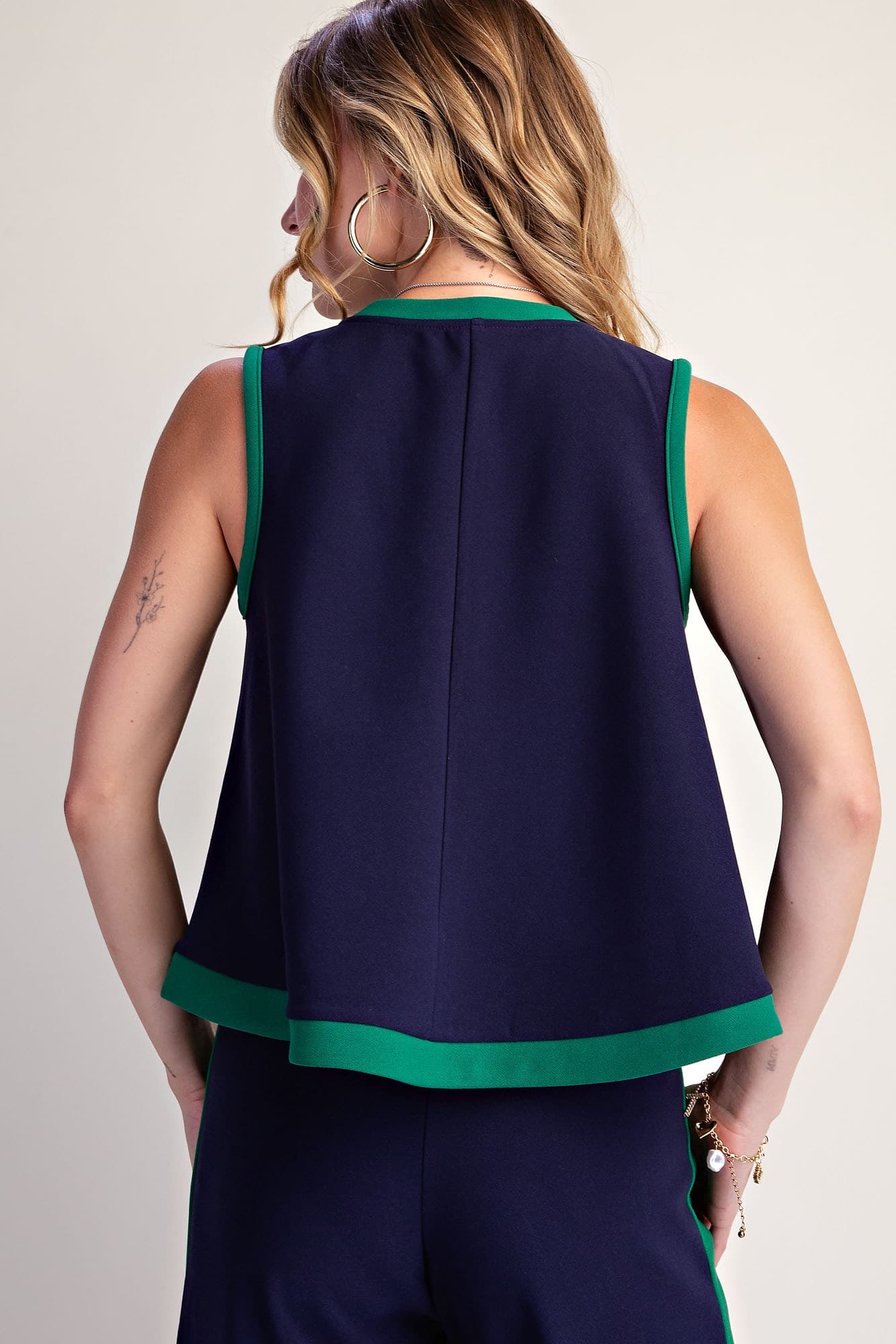 T8316 - NAVY