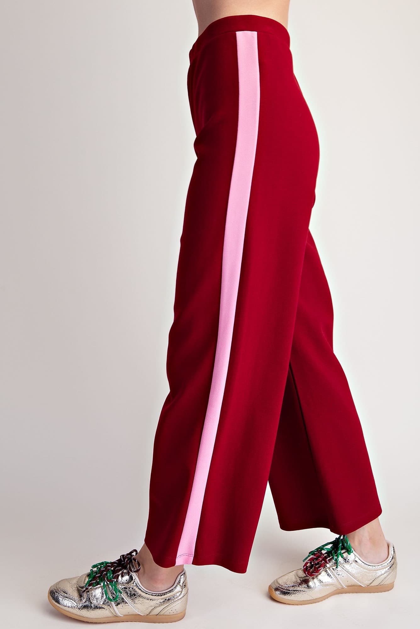 P8317 - BURGUNDY