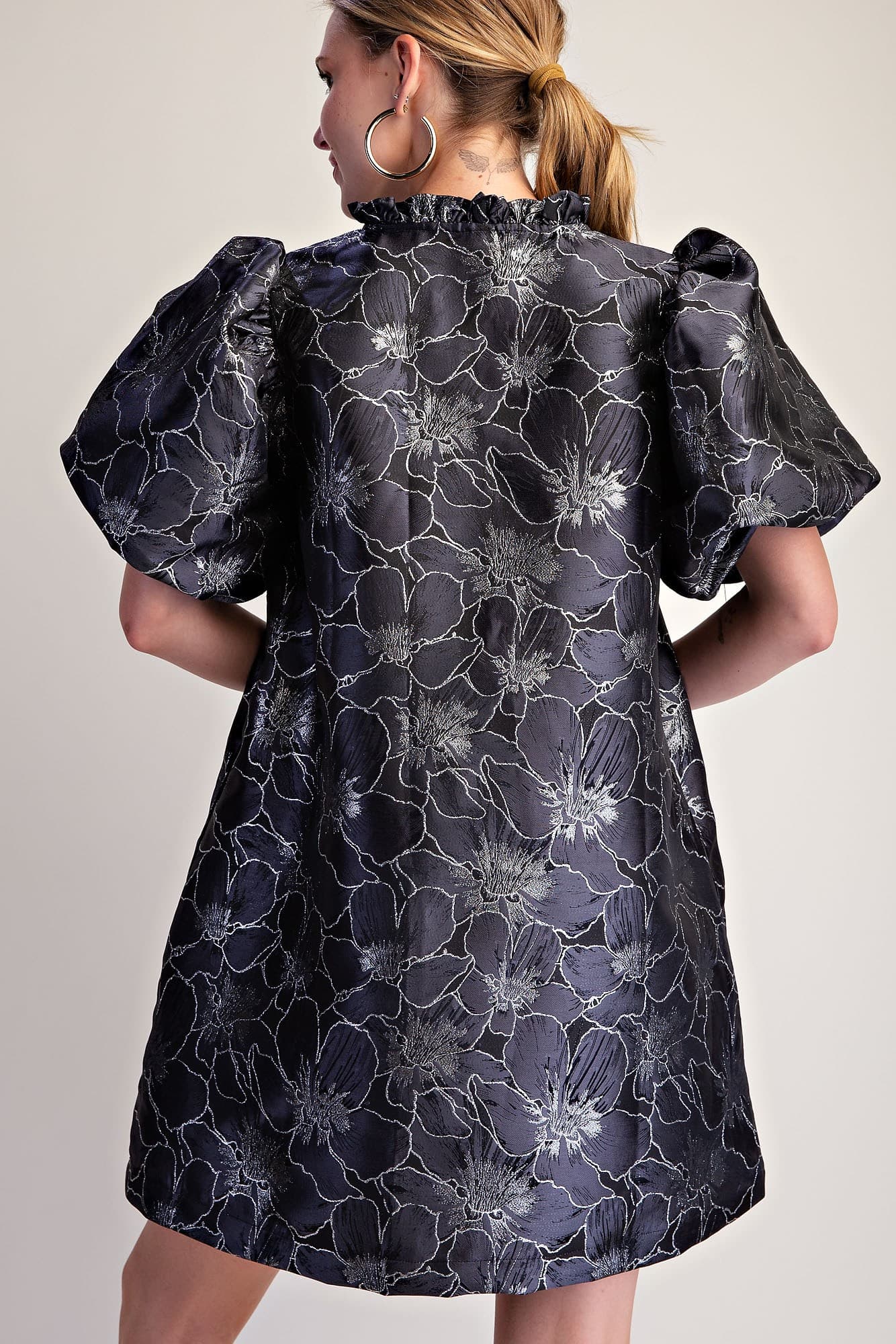 D8286 - BLACK