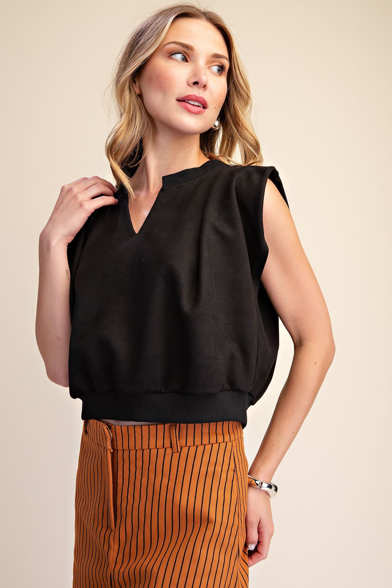 T9231 - BLACK