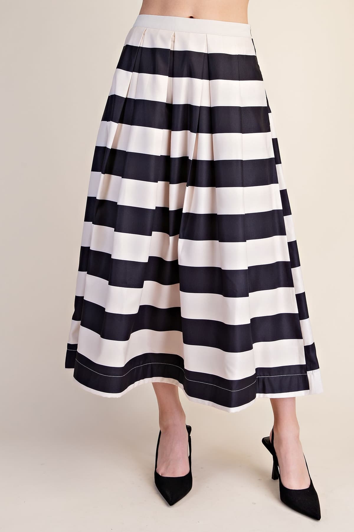 S8306 - BLACK