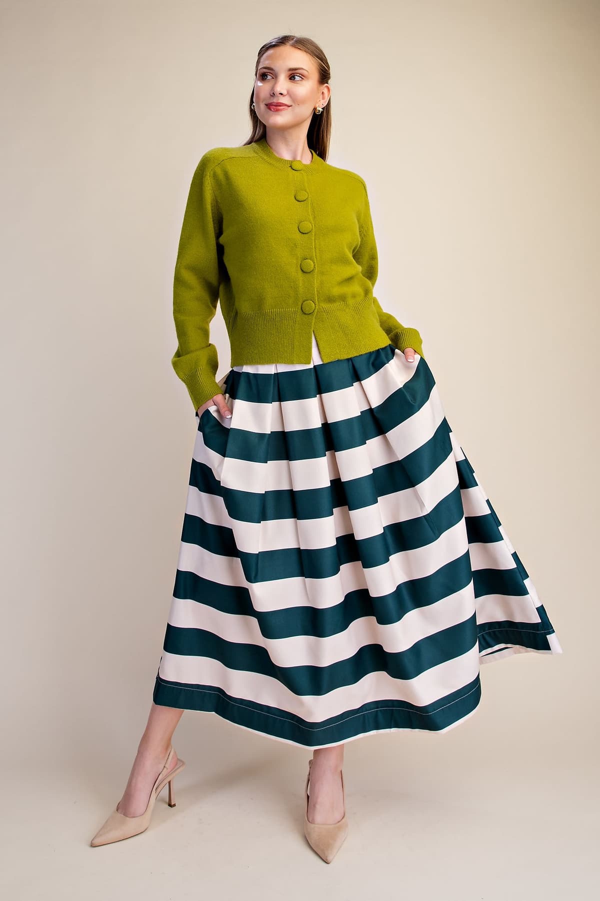 S8306 - HUNTER GREEN