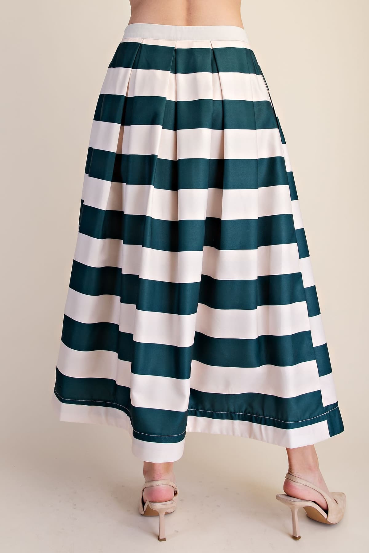 S8306 - HUNTER GREEN