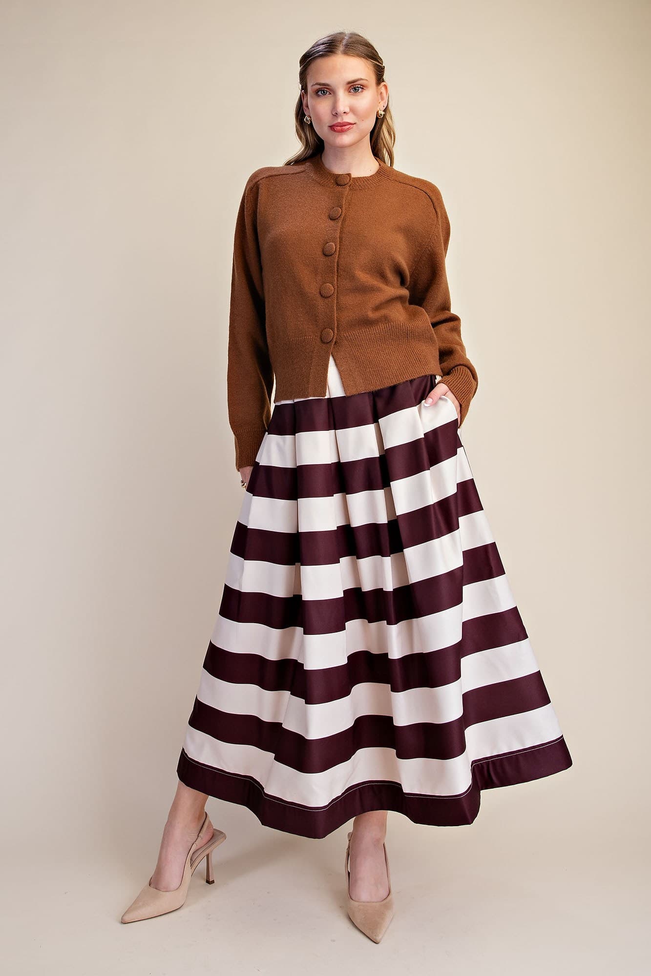 S8306 - BROWN