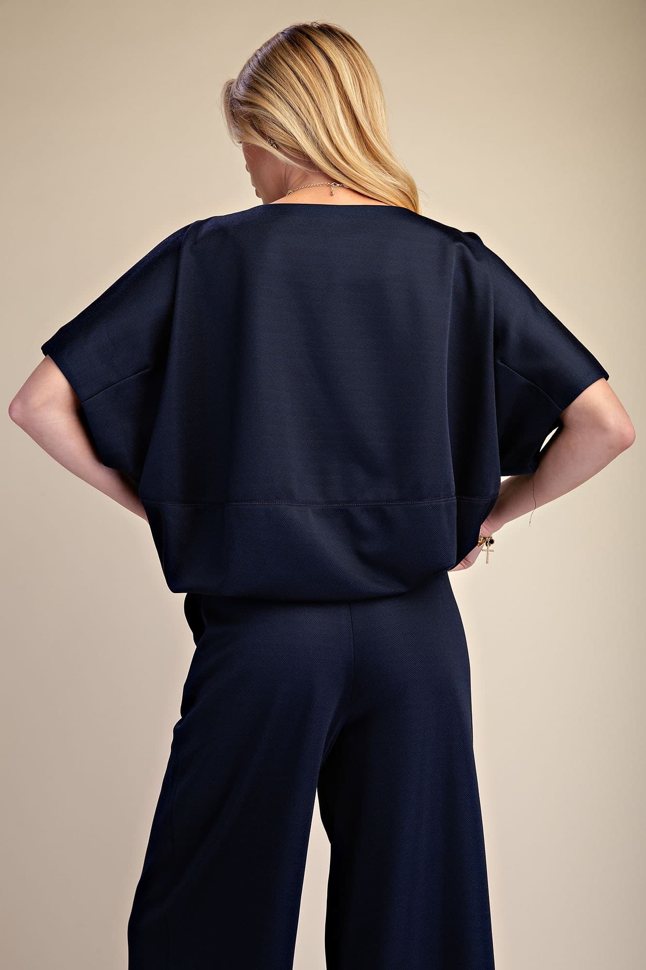 T8325 - NAVY