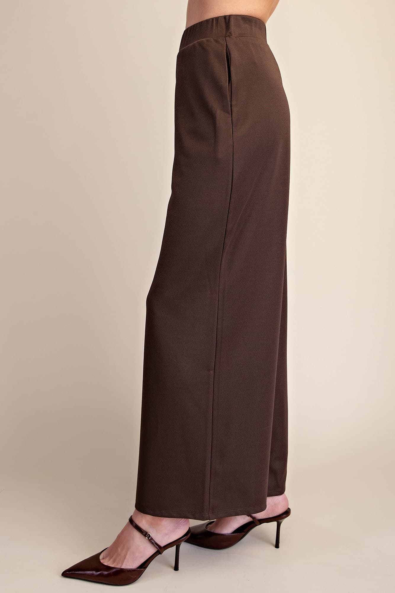 P8326 - BROWN