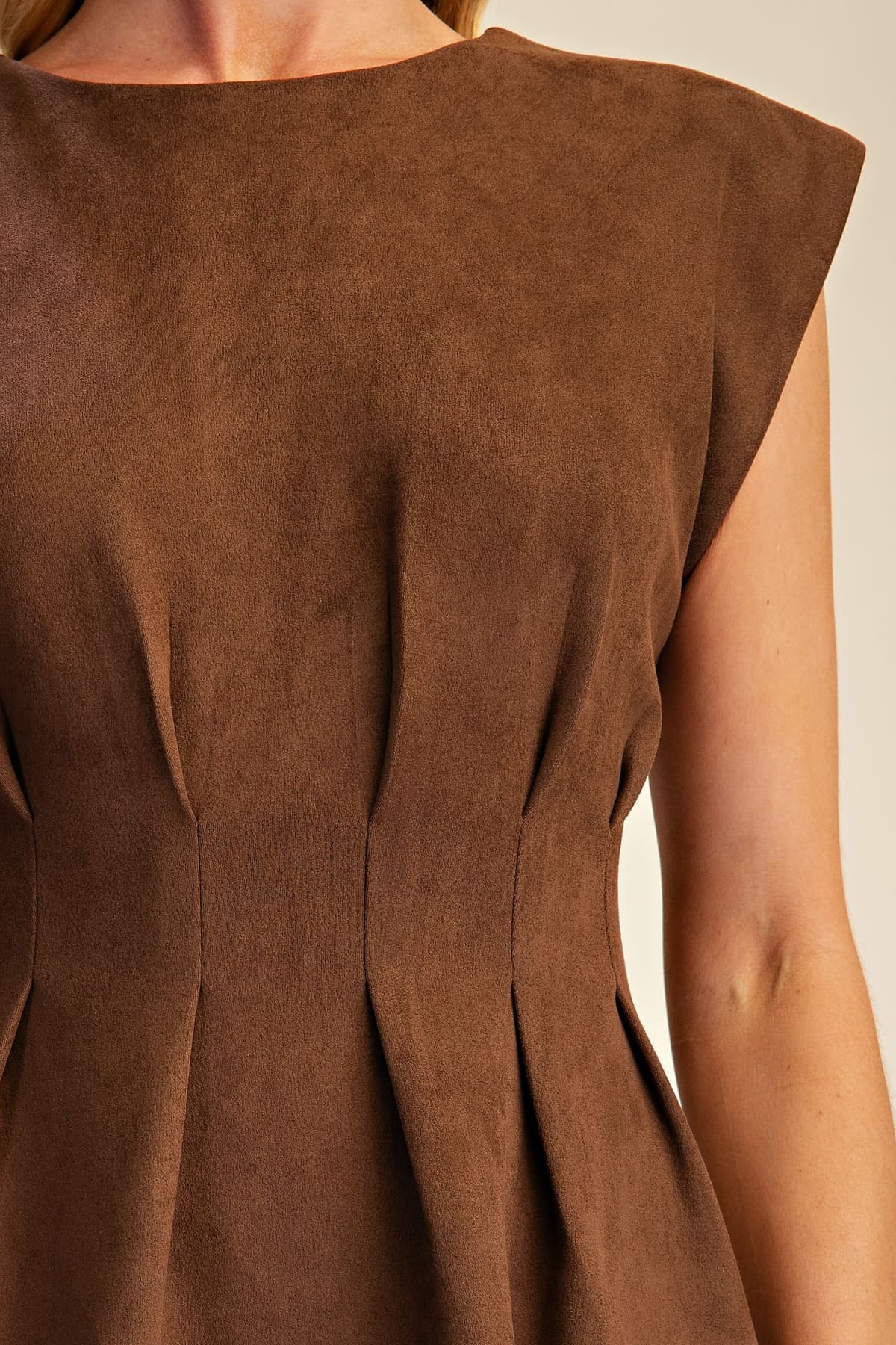 D8380 - BROWN