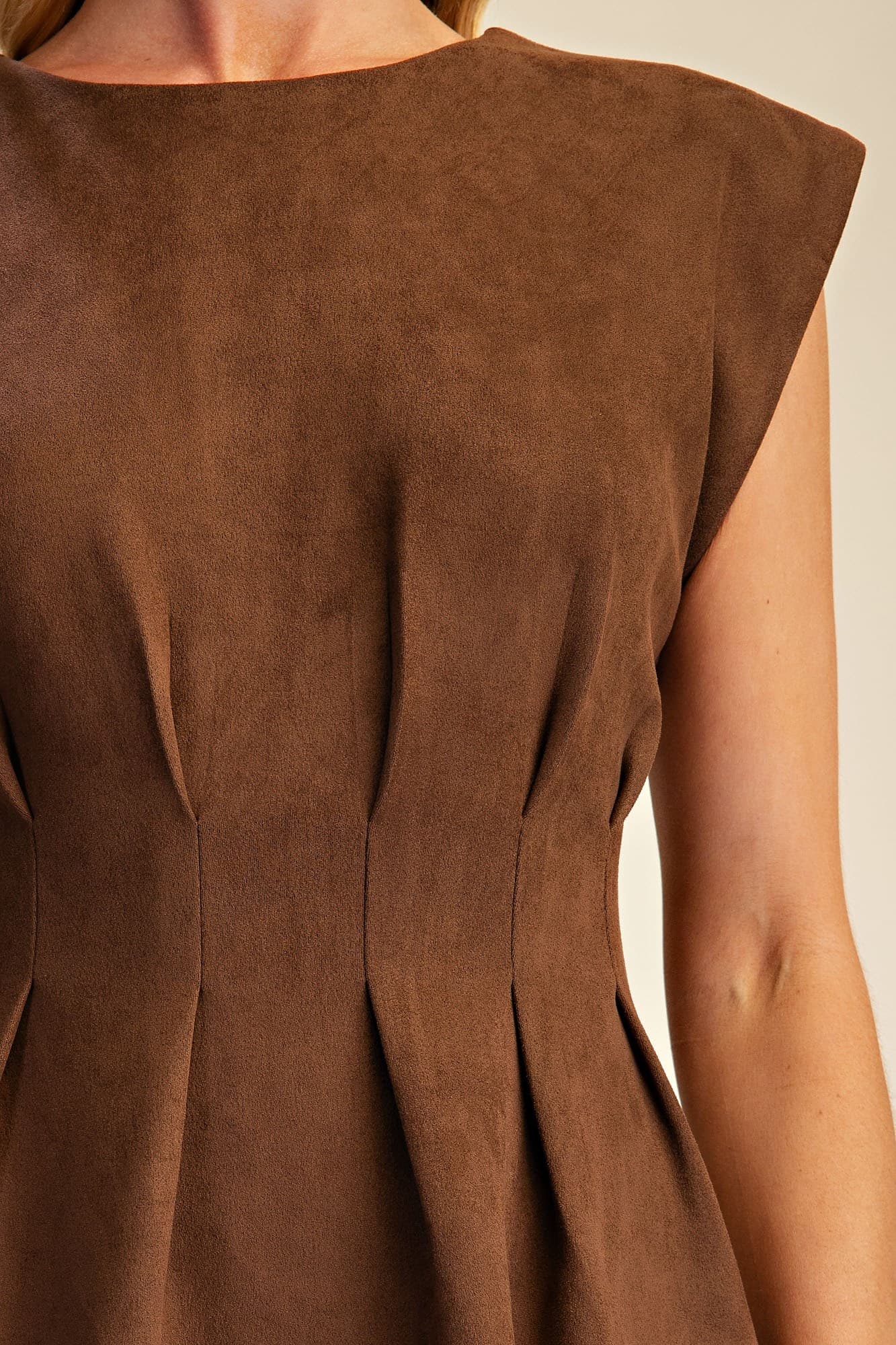 D8380 - BROWN