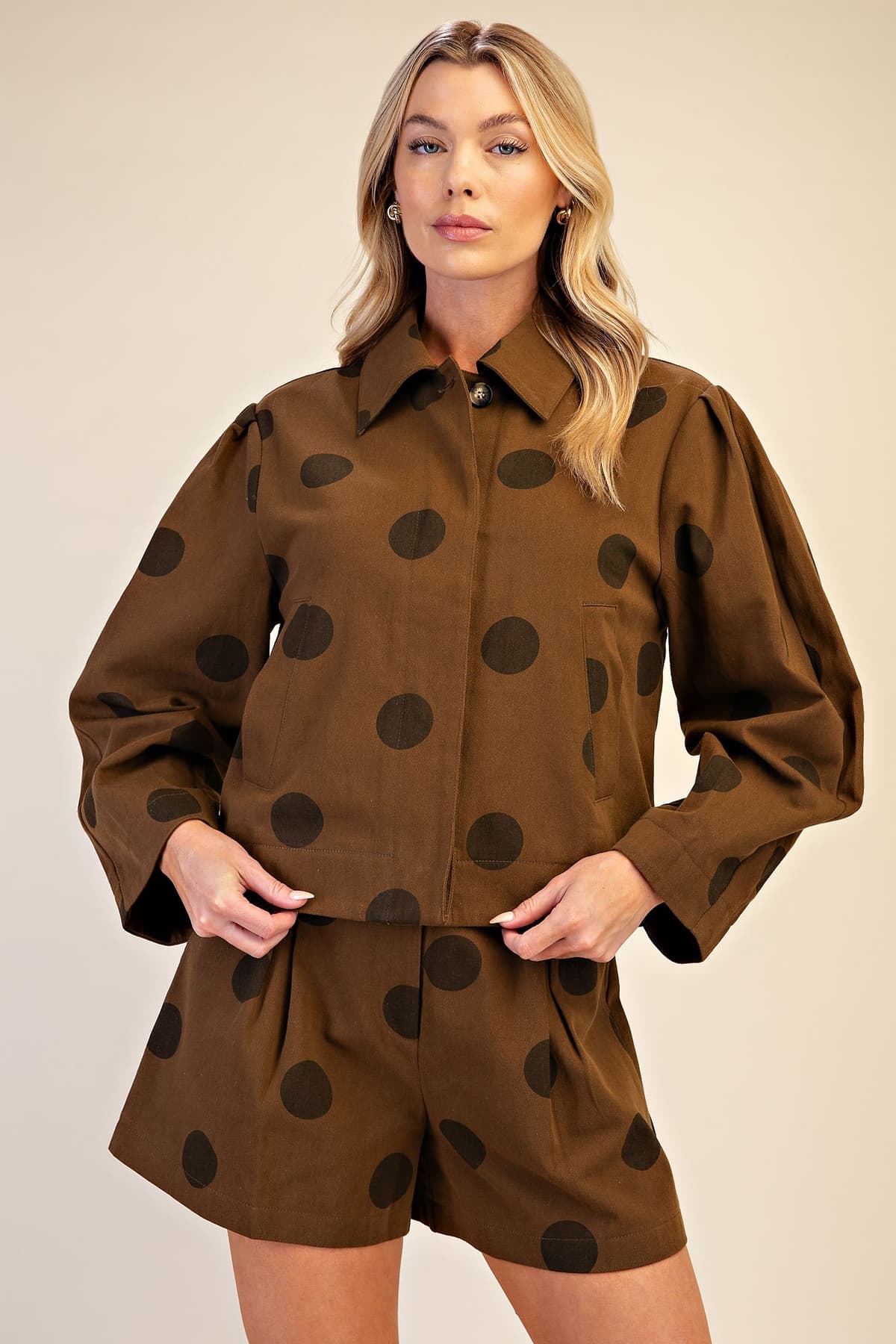 J8332 - BROWN