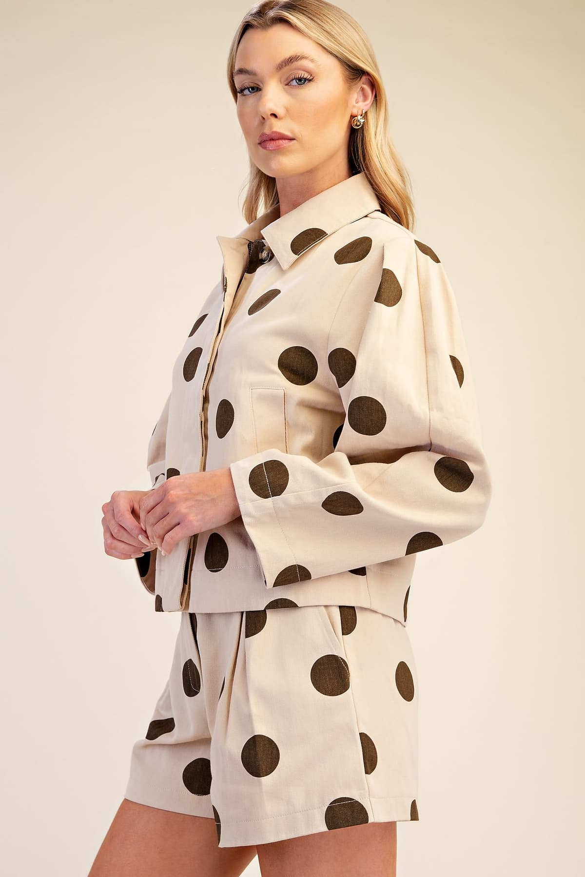 J8332 - BEIGE