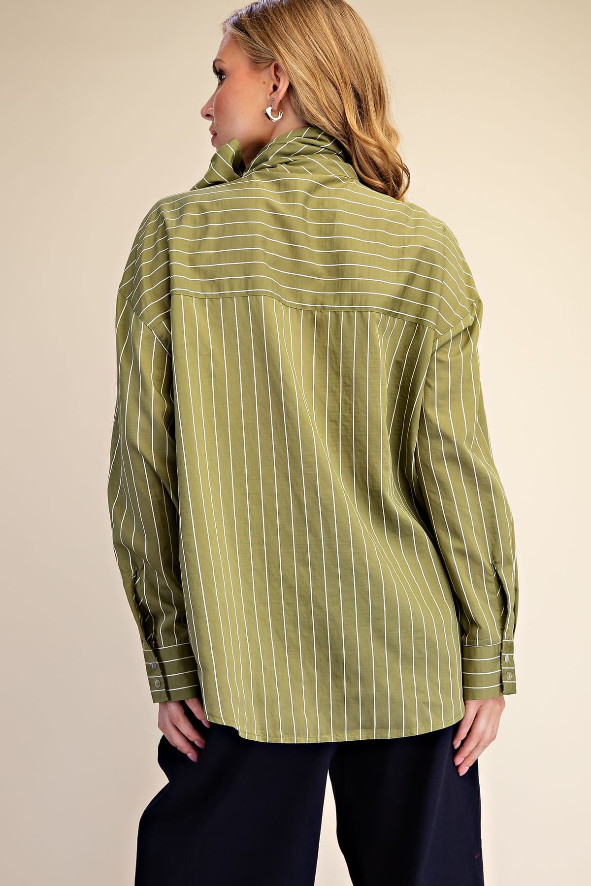 T8338 - OLIVE